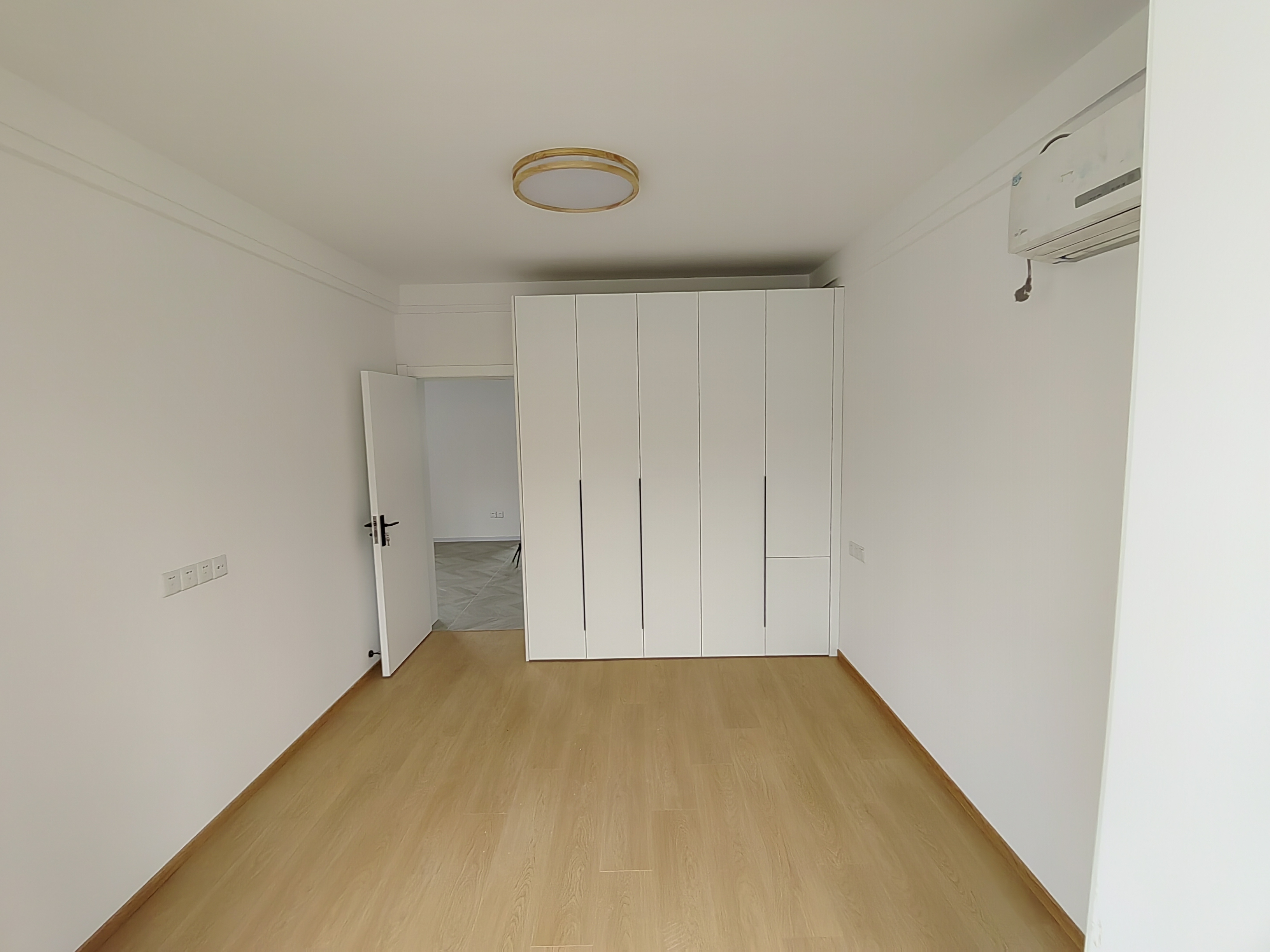 文峰新村 2室2厅1卫 74m²