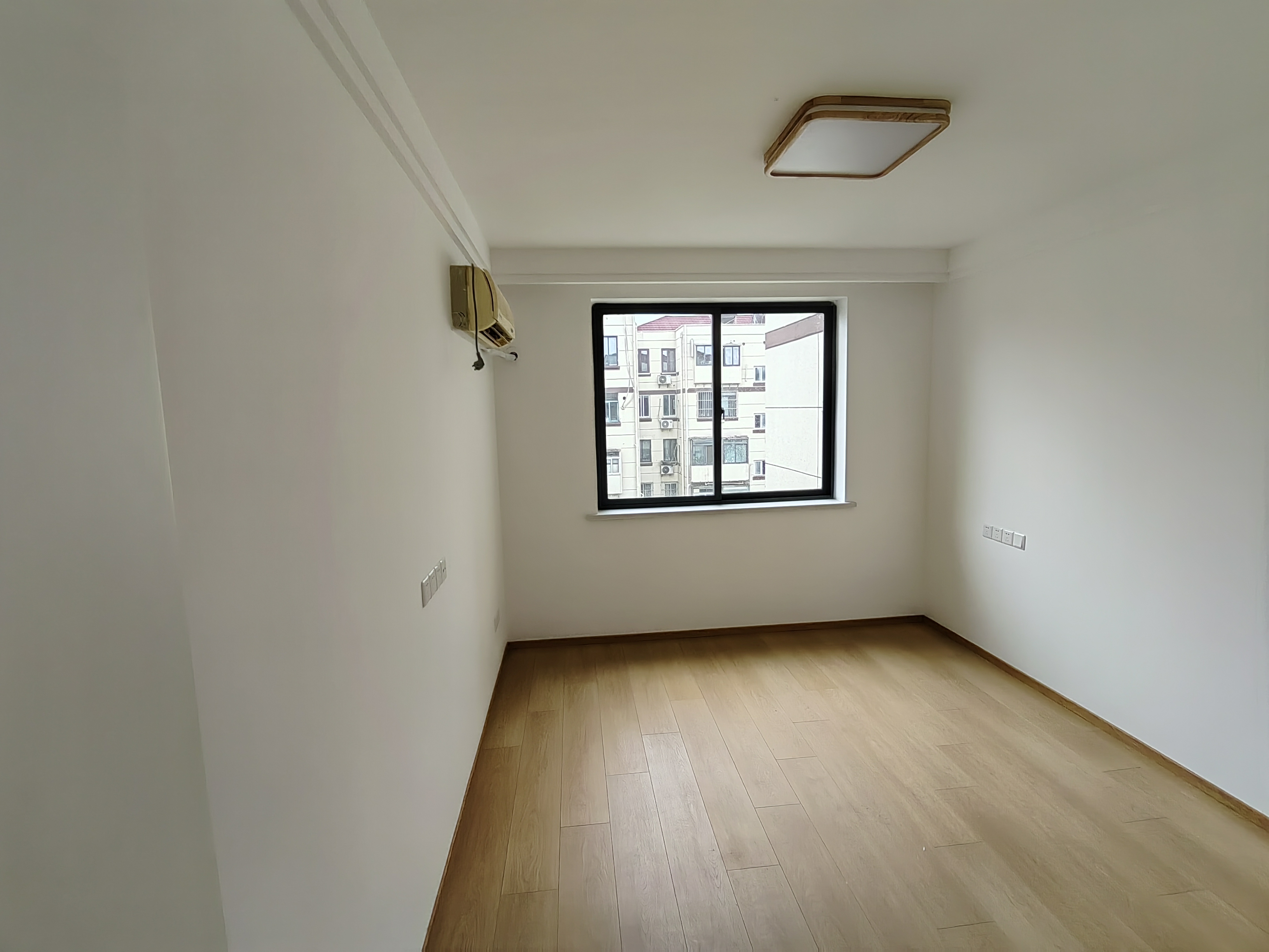文峰新村 2室2厅1卫 74m²