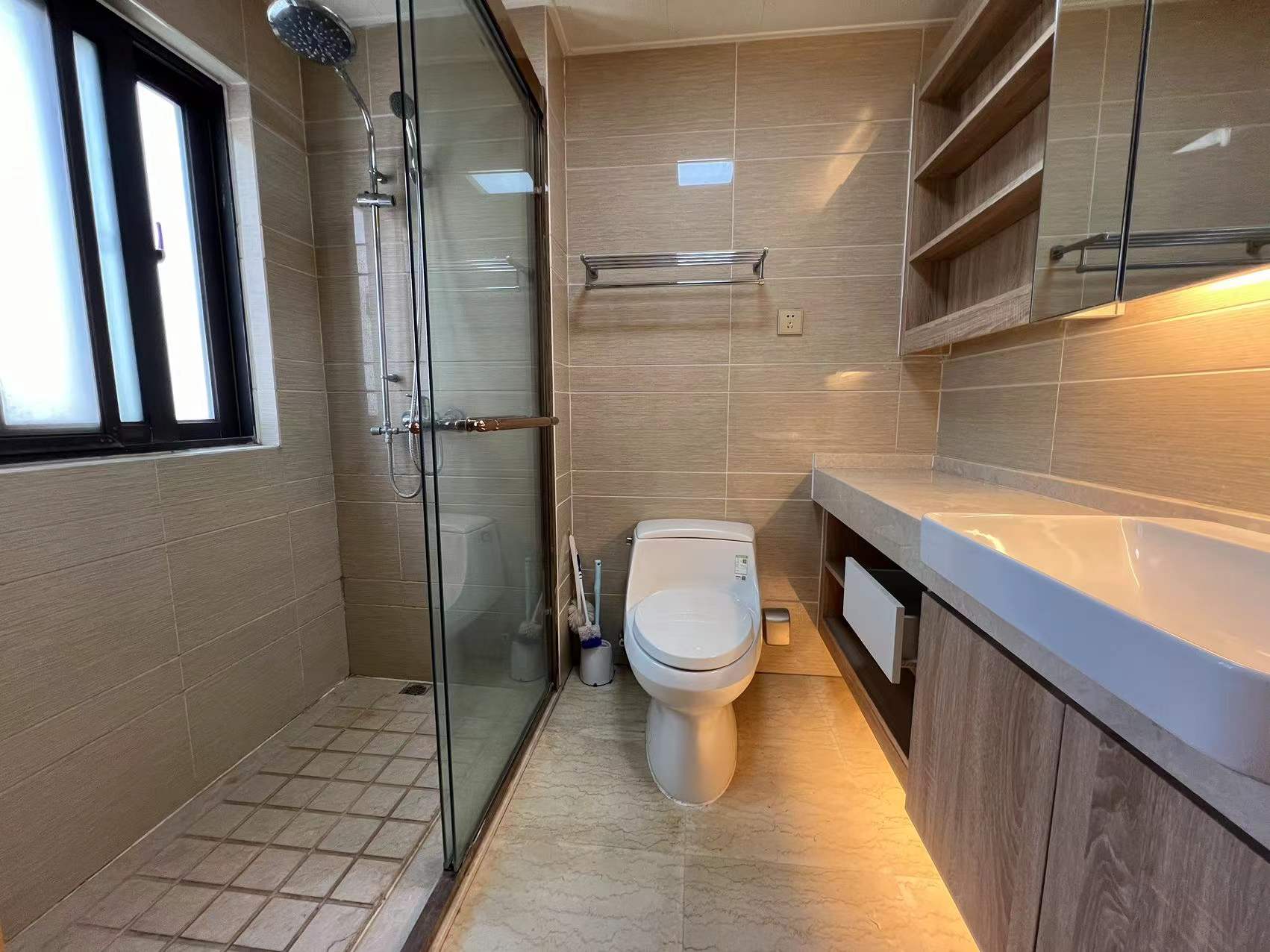 中南世纪花城三期 4室2厅2卫 163.35m&sup2;