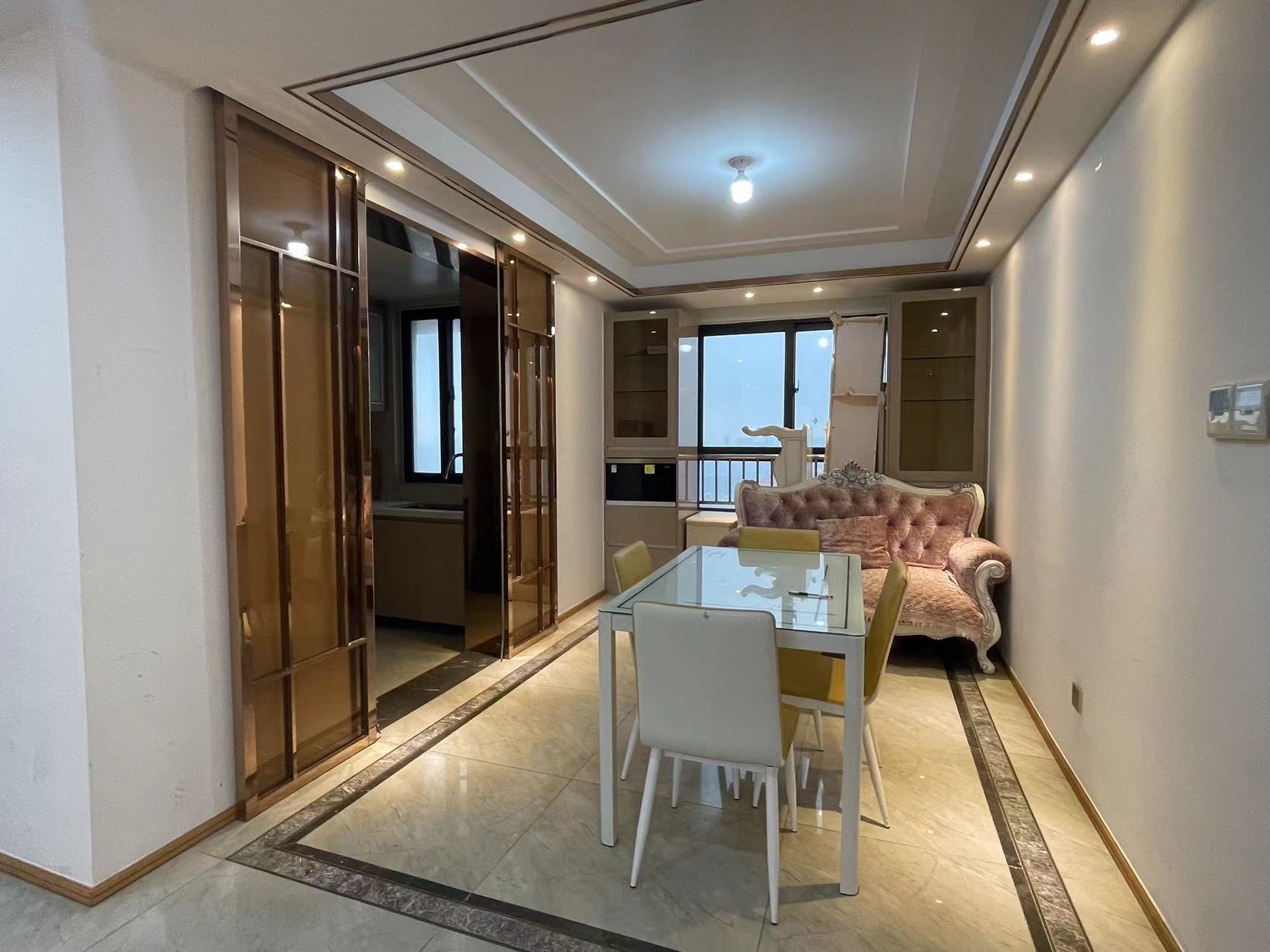中南世纪花城三期 4室2厅2卫 143.67m²