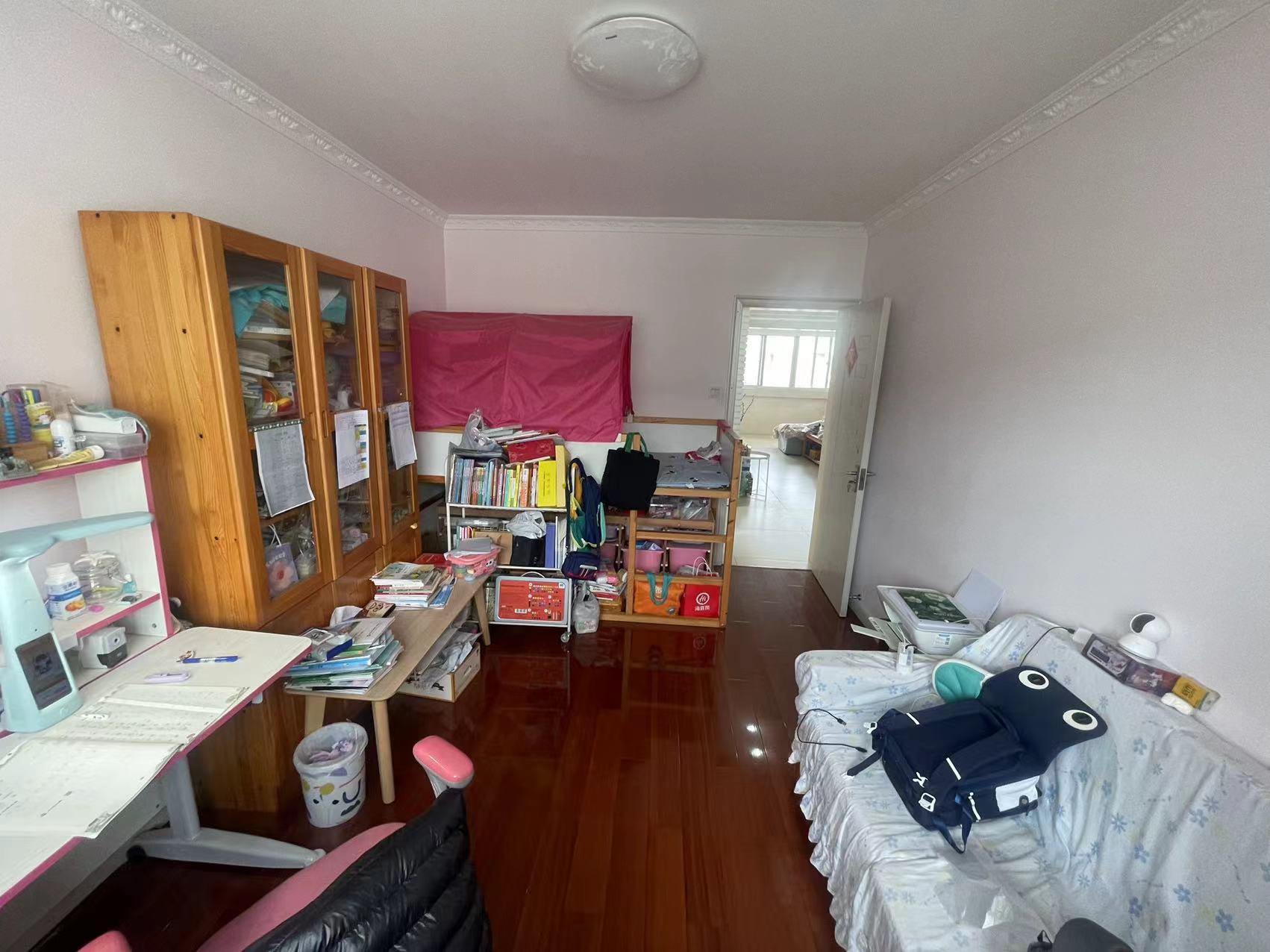 春晖花园 5室2厅2卫 197m&sup2;