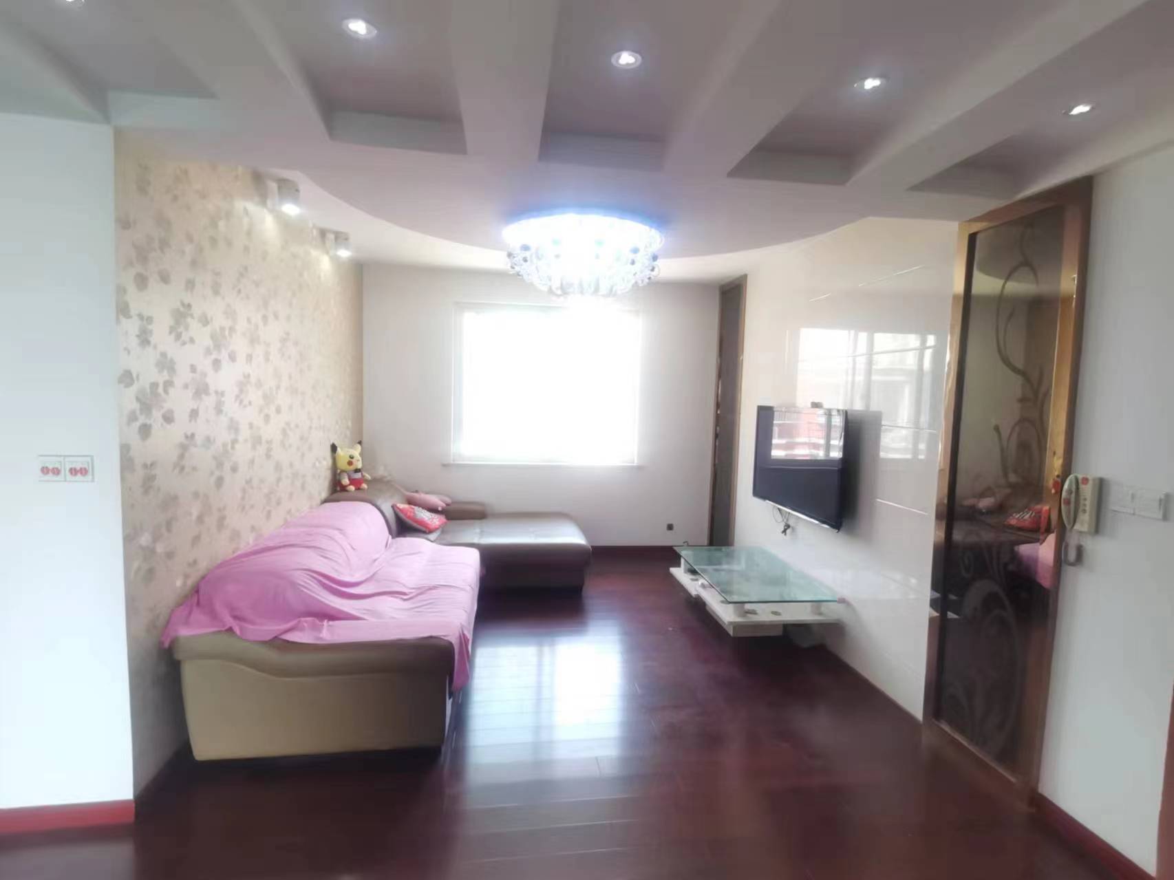 新港花苑西区 4室3厅2卫 132.00m²