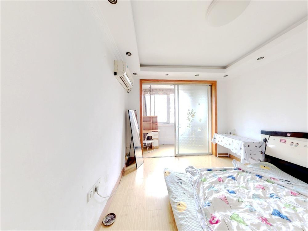 城港新村 2室1厅1卫 65m&sup2;
