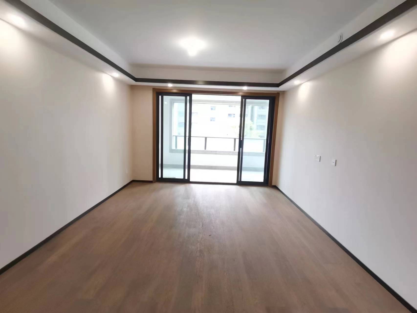 远创东樾 3室2厅1卫 106.4m²