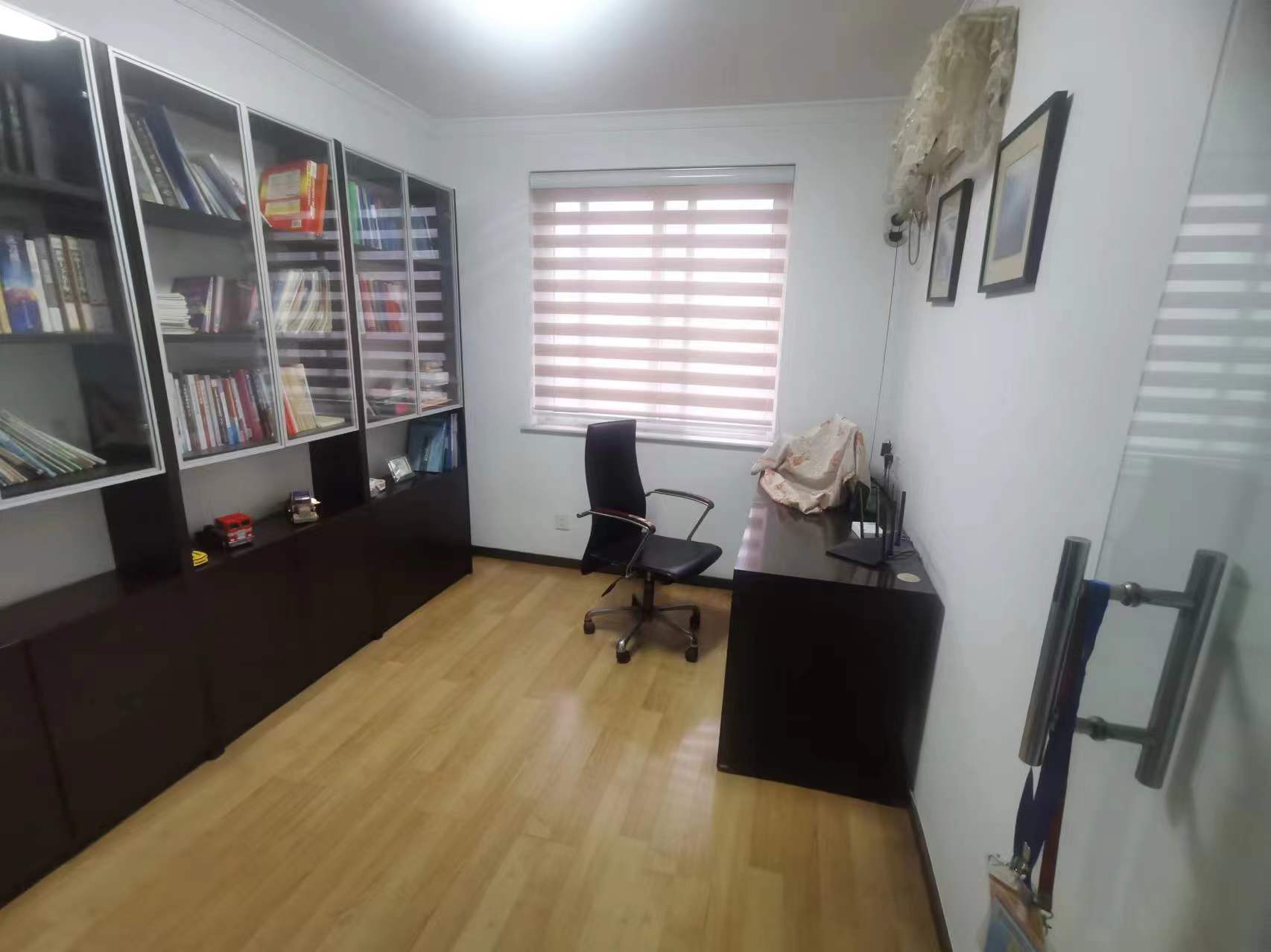 光明东村三期 4室2厅2卫 148.67m&sup2;