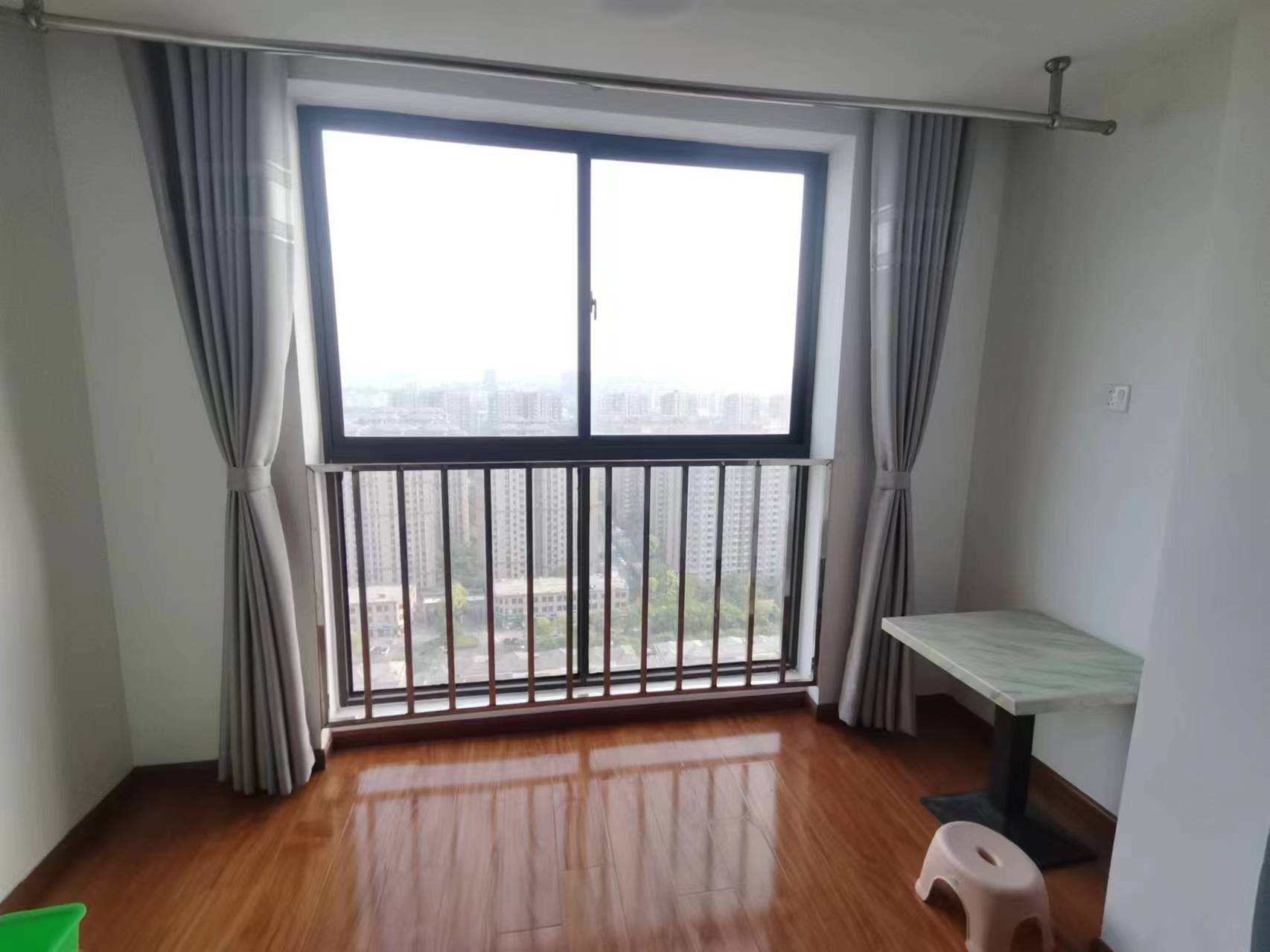 景瑞御府 3室2厅1卫 93m&sup2;