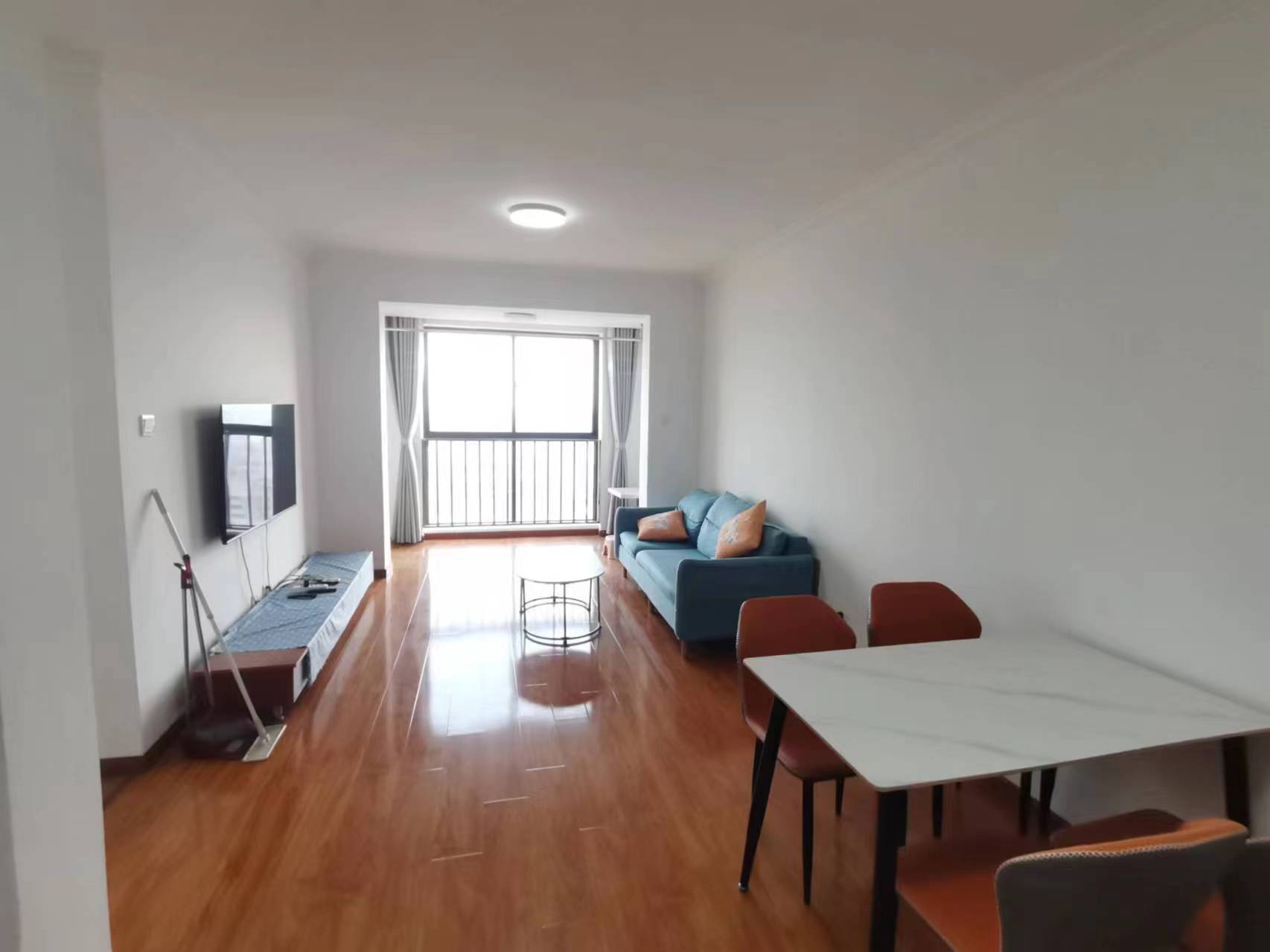 景瑞御府 3室2厅1卫 93m²