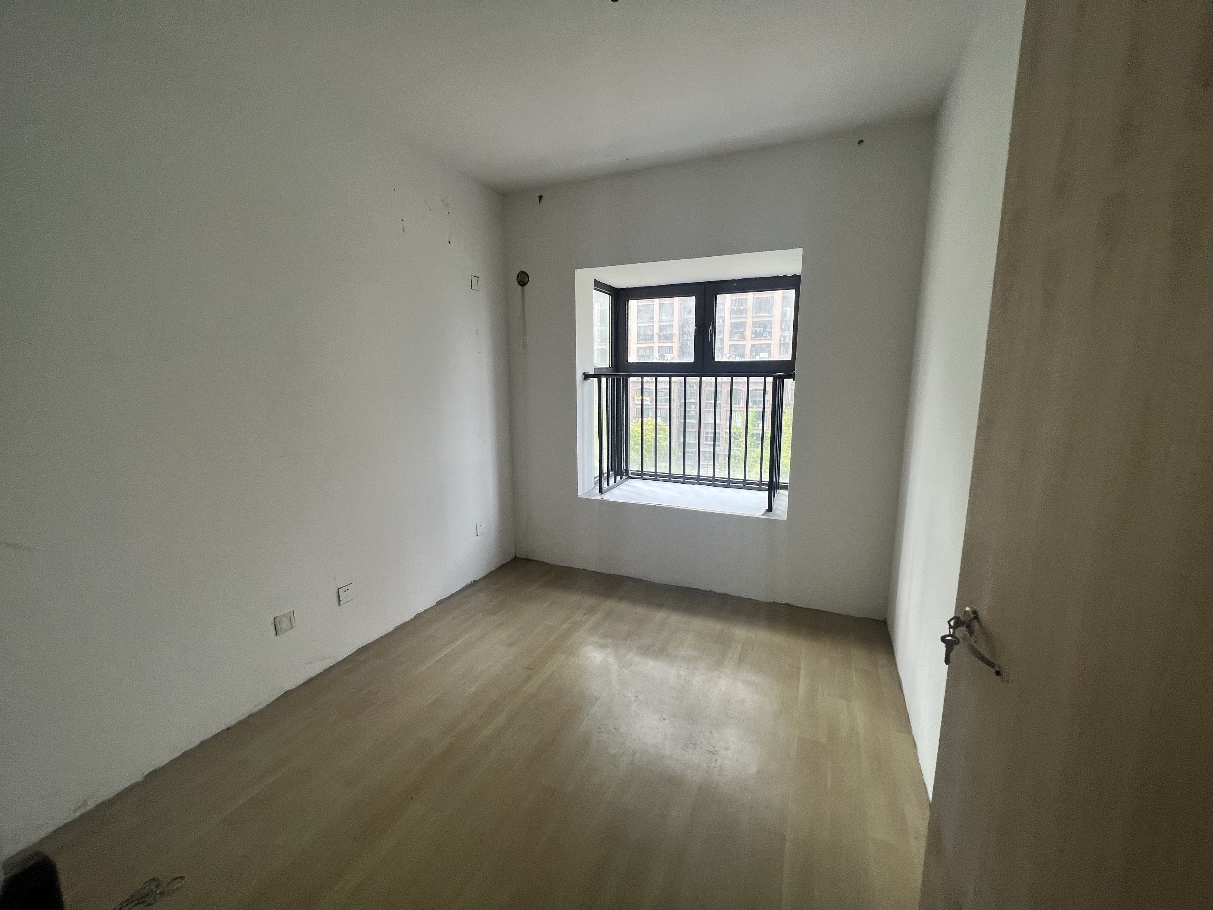 华强城 4室2厅2卫 158.8m&sup2;