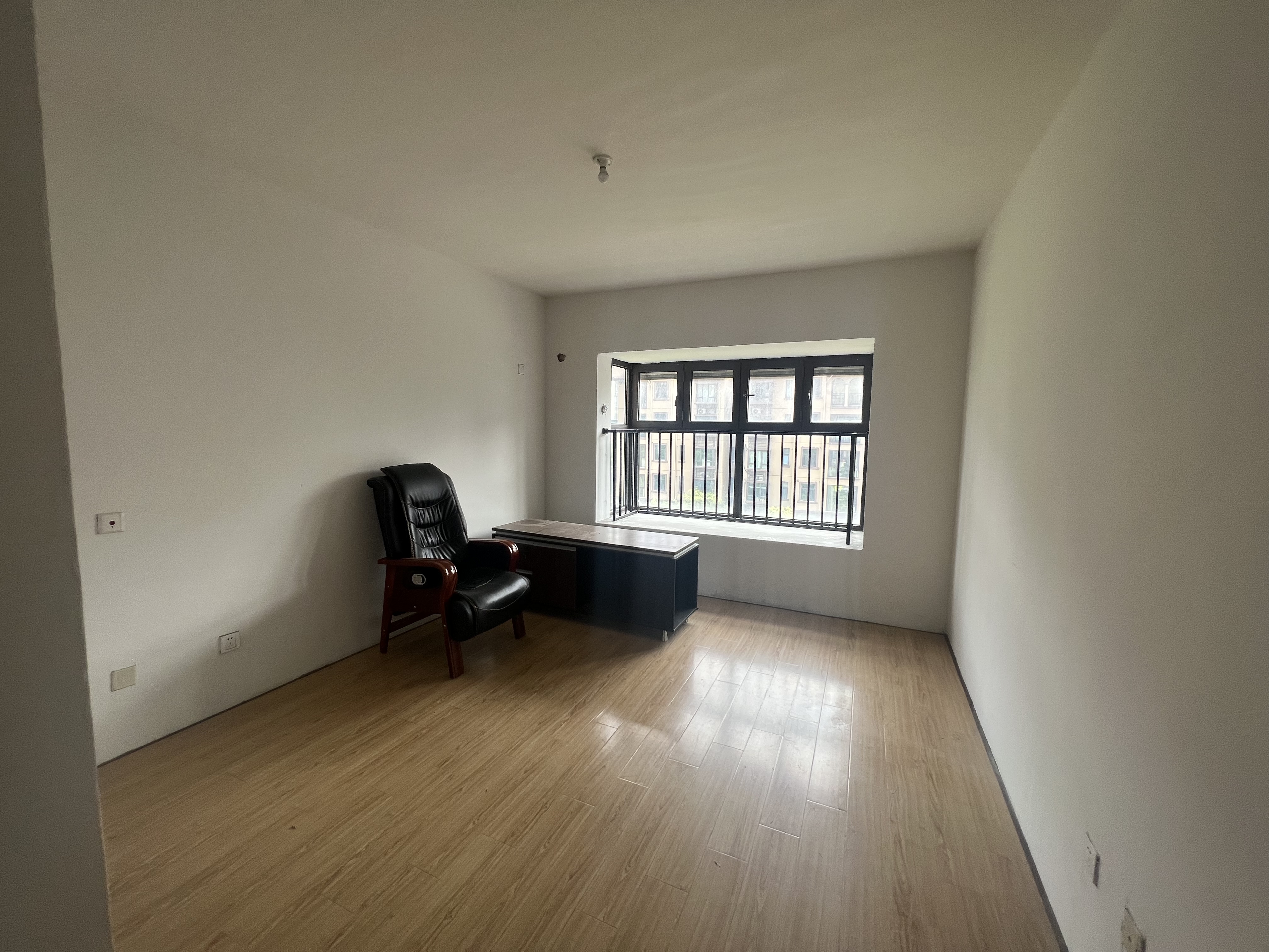 华强城 4室2厅2卫 158.8m&sup2;