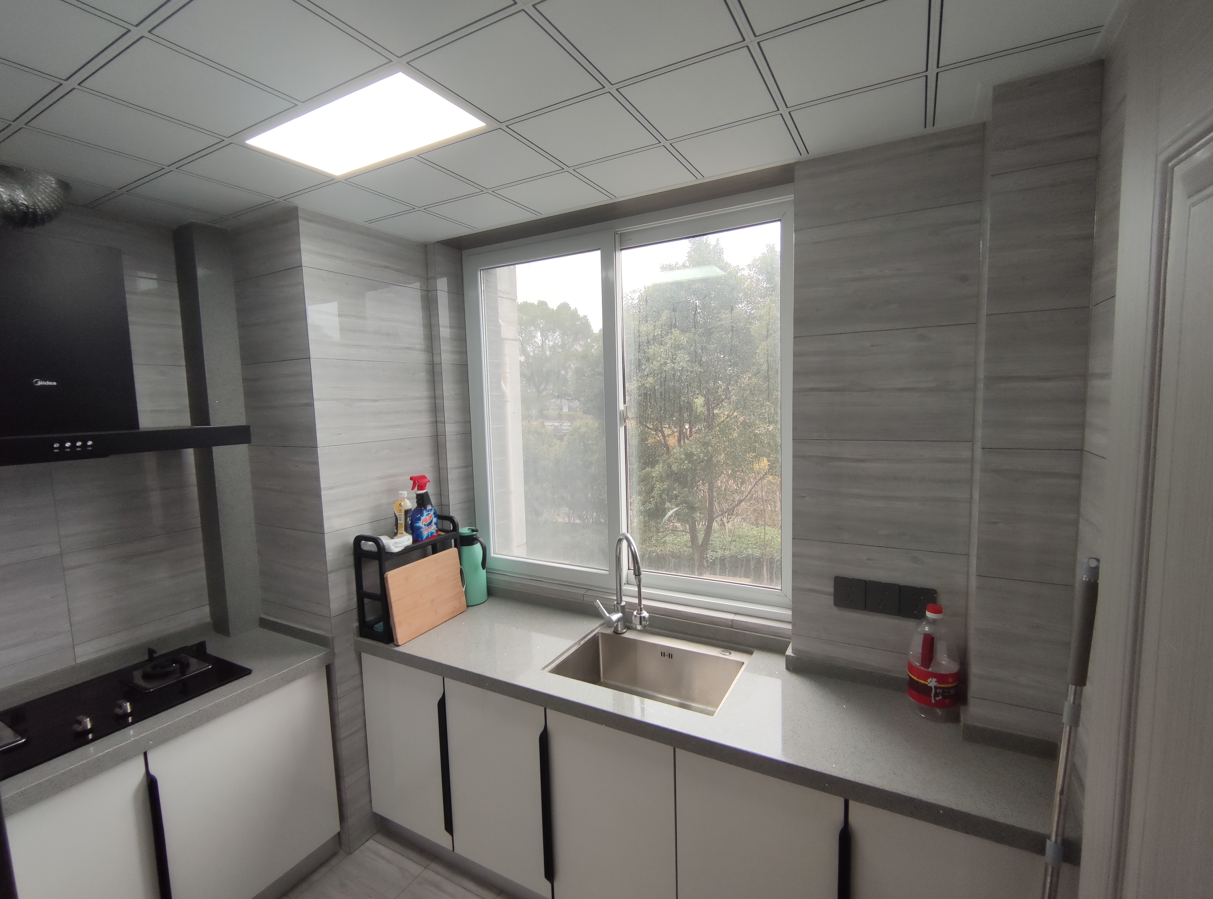 惠泽苑 2室1厅1卫 82m&sup2;