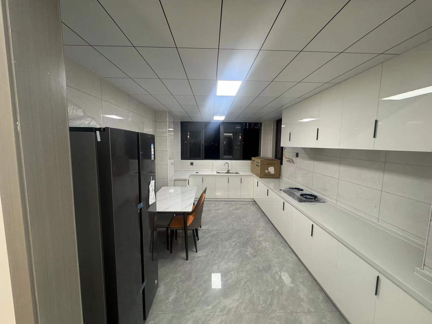 光明嘉苑 3室2厅2卫 130.00m&sup2;