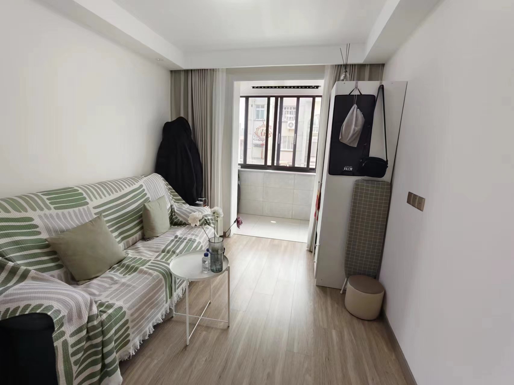 虹桥新村(朝霞路) 2室2厅1卫 58.51m²