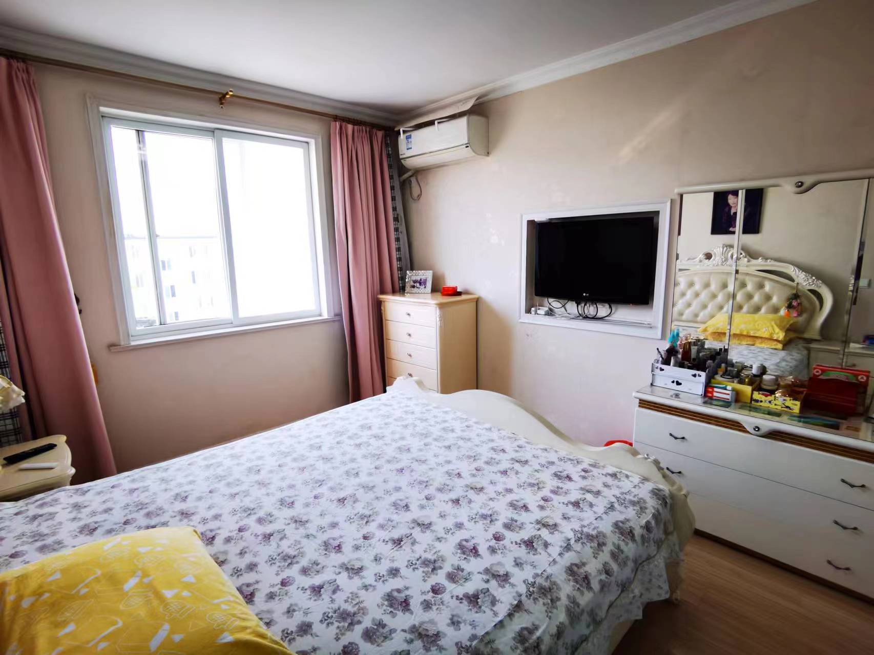 怡居北苑 5室2厅2卫 135.00m&sup2;