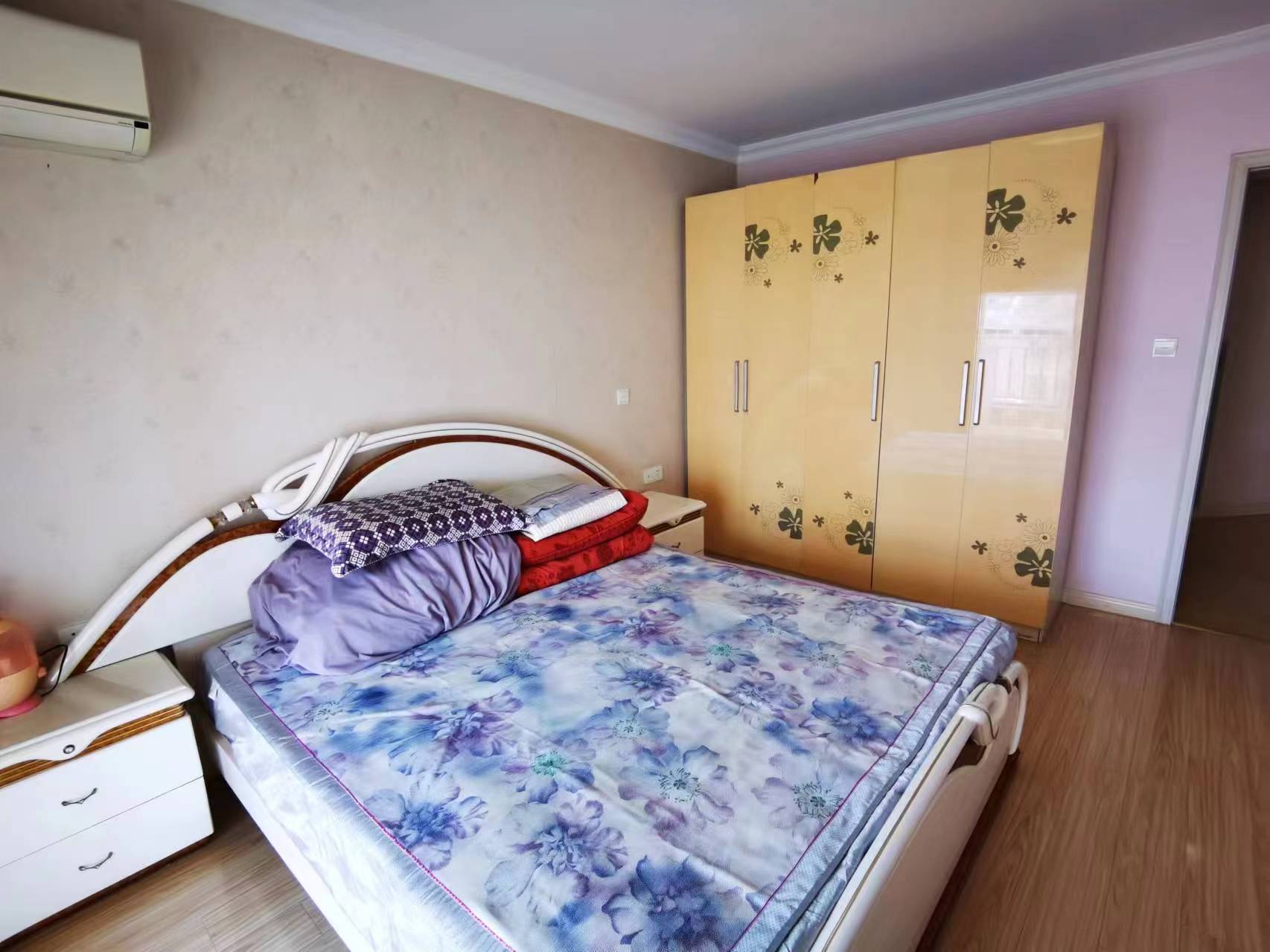 怡居北苑 5室2厅2卫 135.00m&sup2;