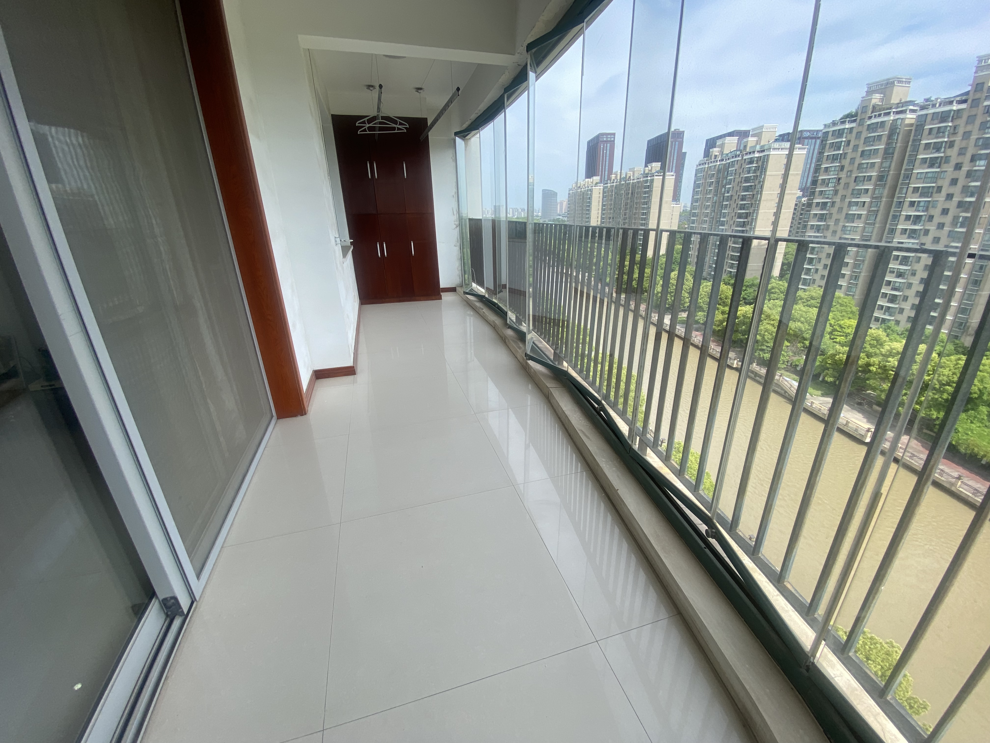 新城小区 3室2厅2卫 179.14m&sup2;