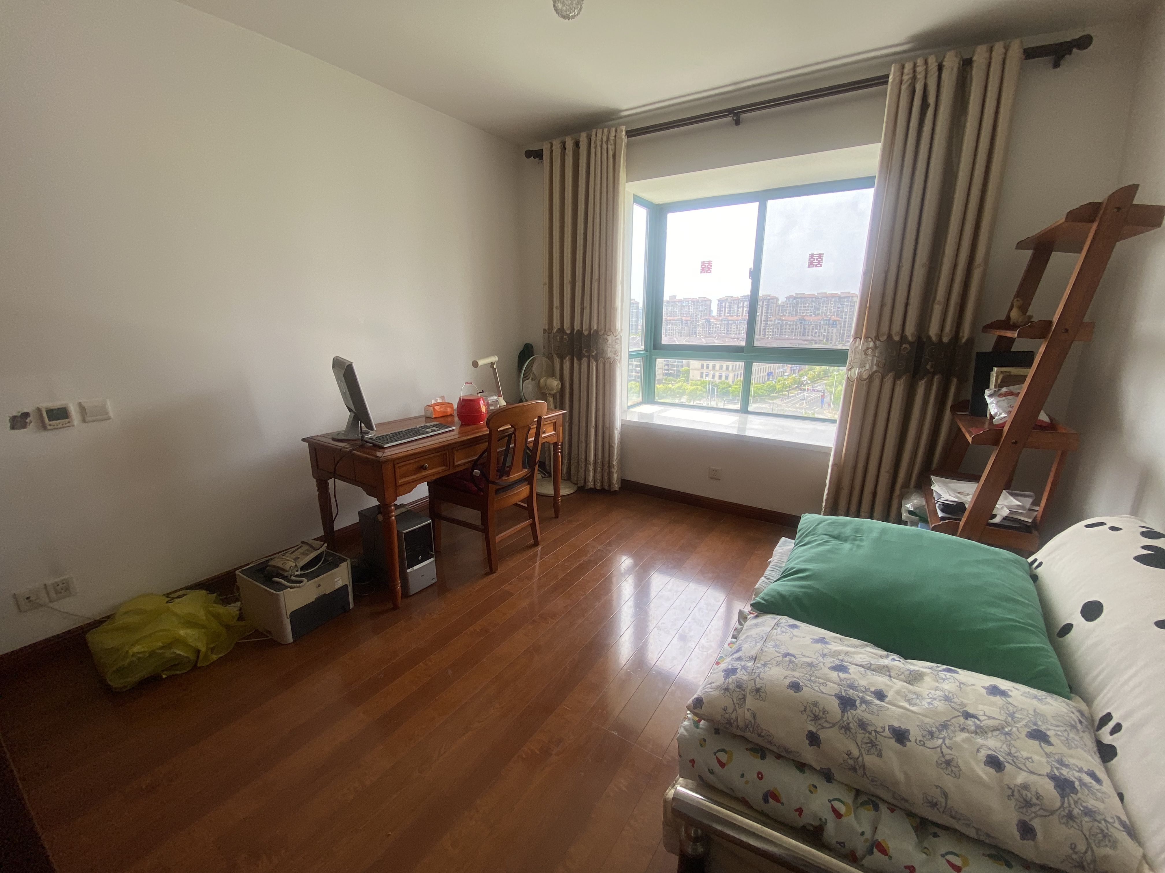 新城小区 3室2厅2卫 179.14m&sup2;
