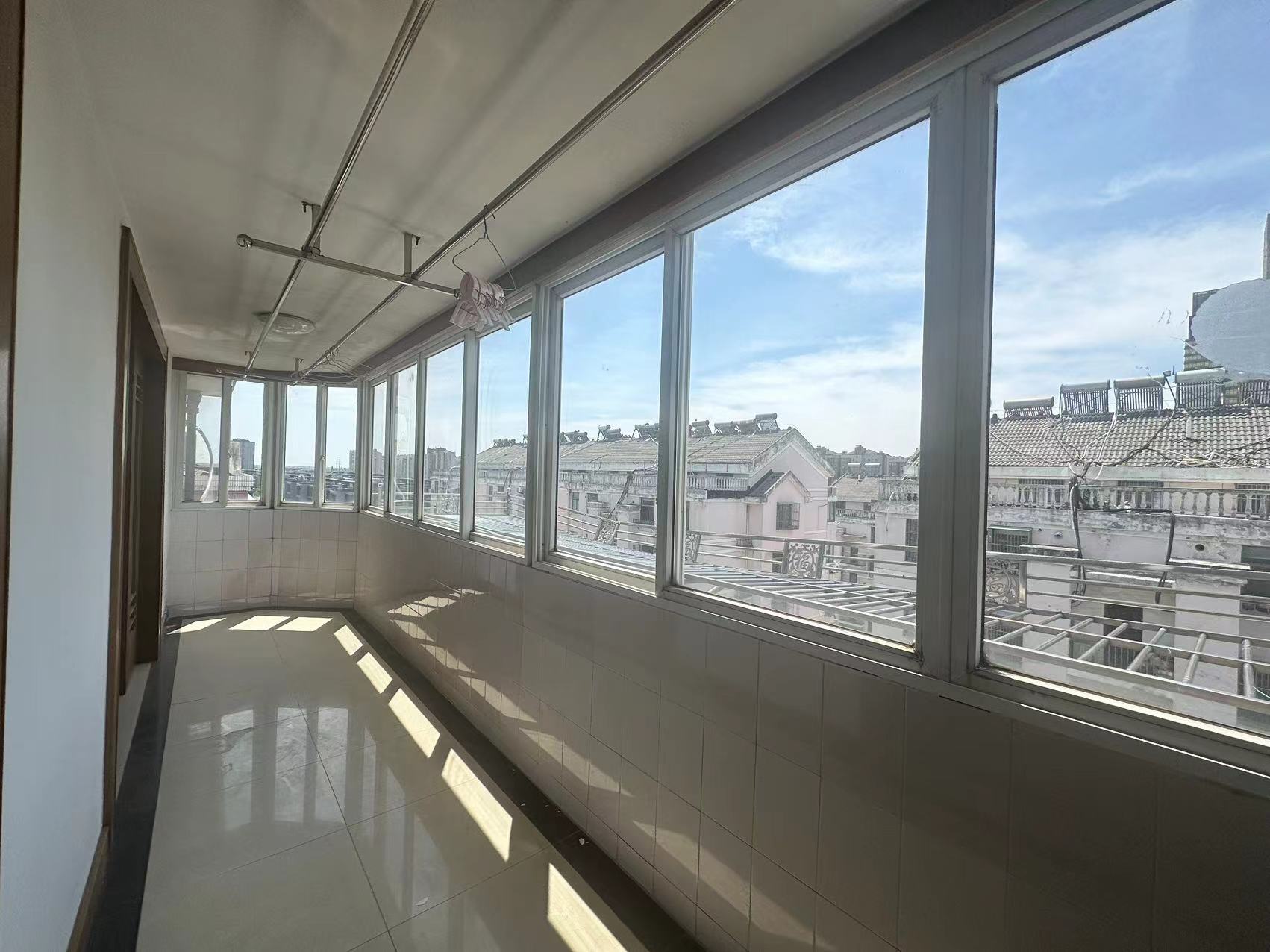 城东小区 2室2厅1卫 90m&sup2;