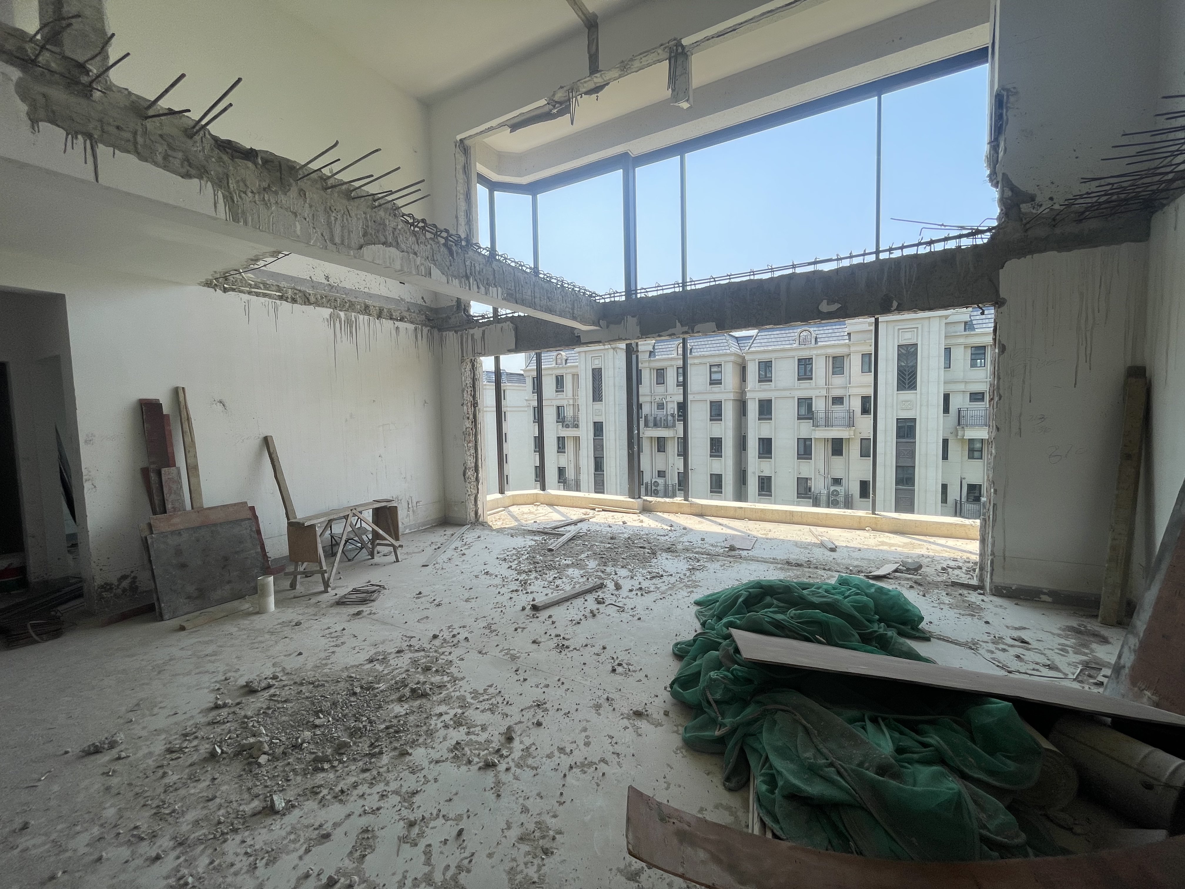 中海铂樾府 5室2厅3卫 208.66m&sup2;