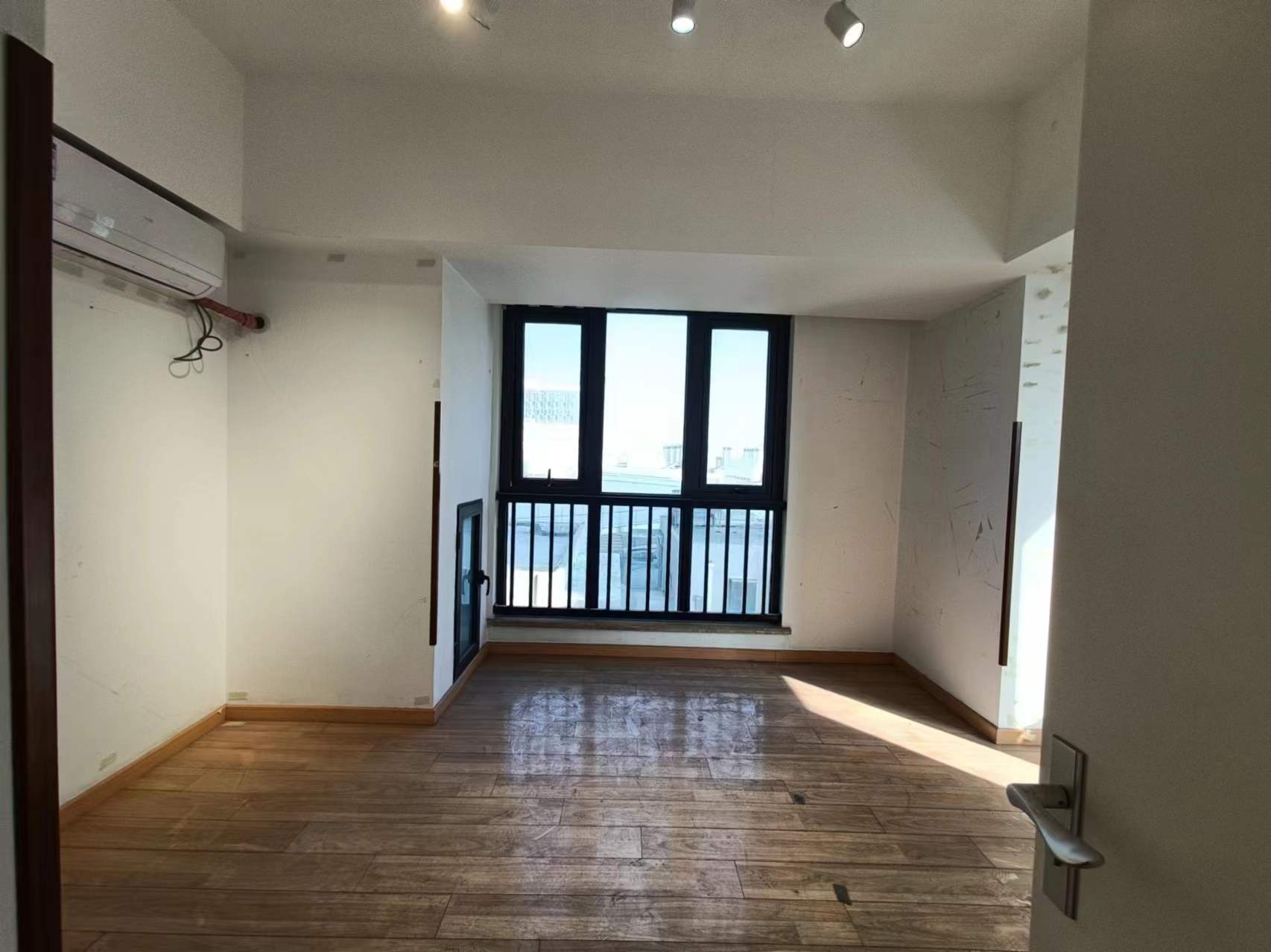 南通万达广场 2室1厅1卫 68m&sup2;