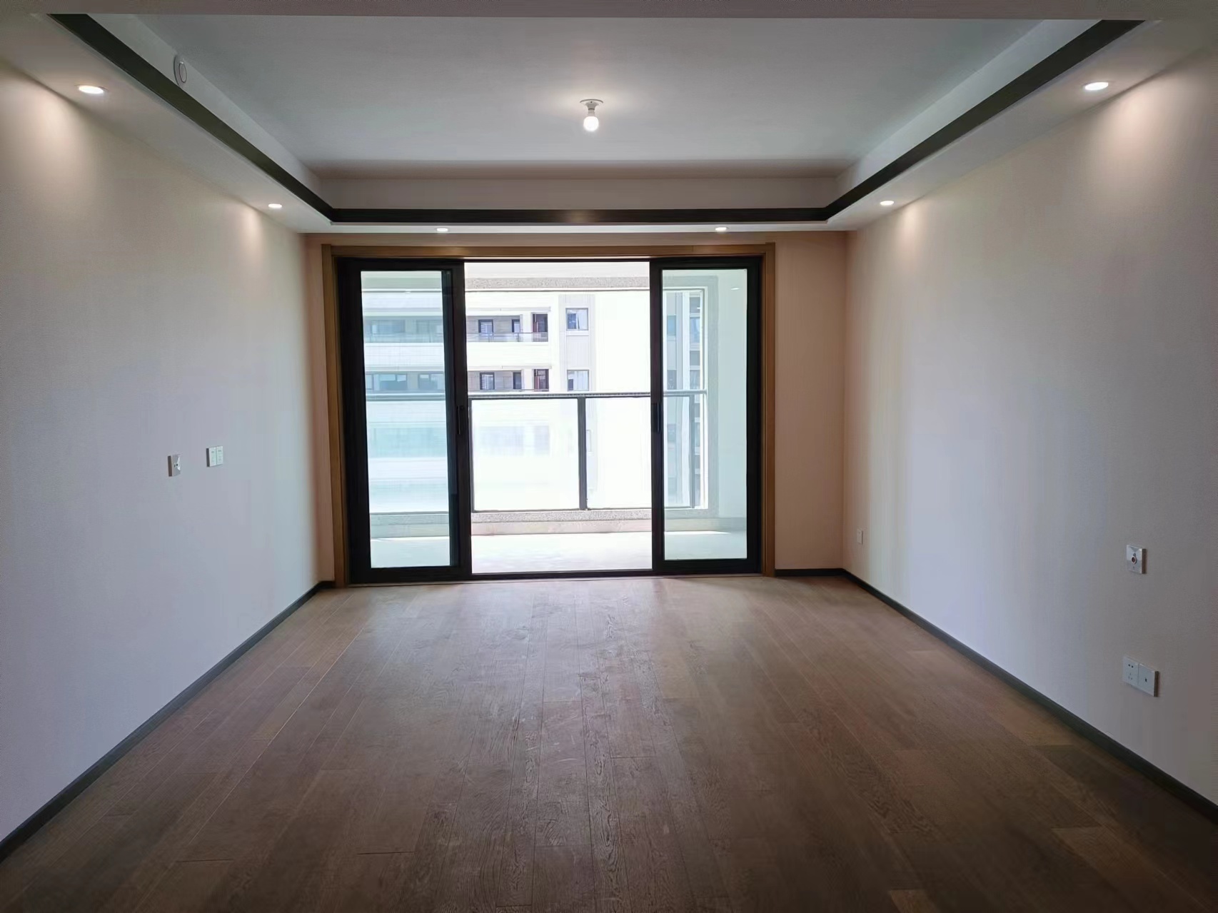 远创东樾 3室2厅1卫 106.71m²