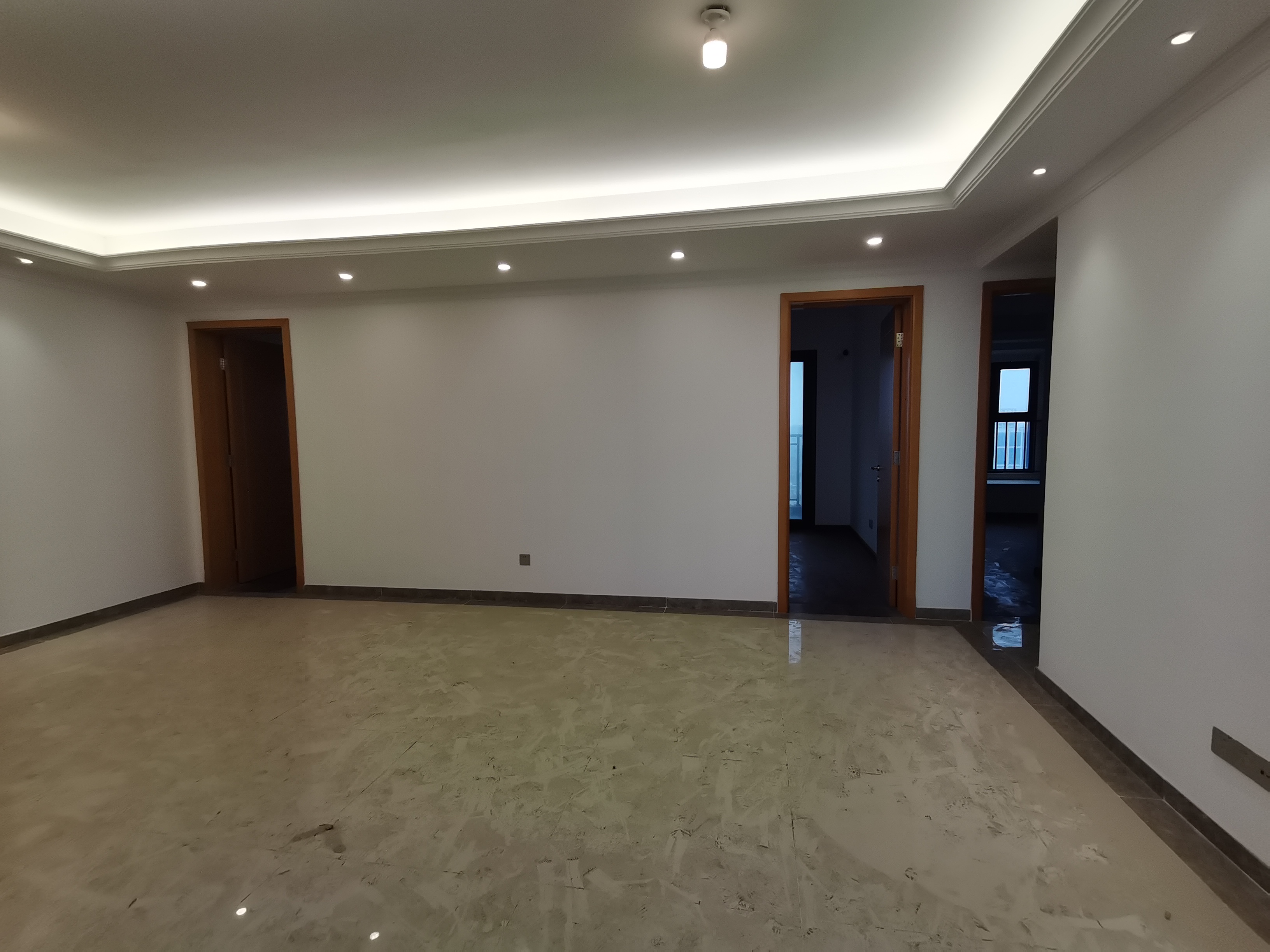 富力院士廷 4室2厅2卫 136m²