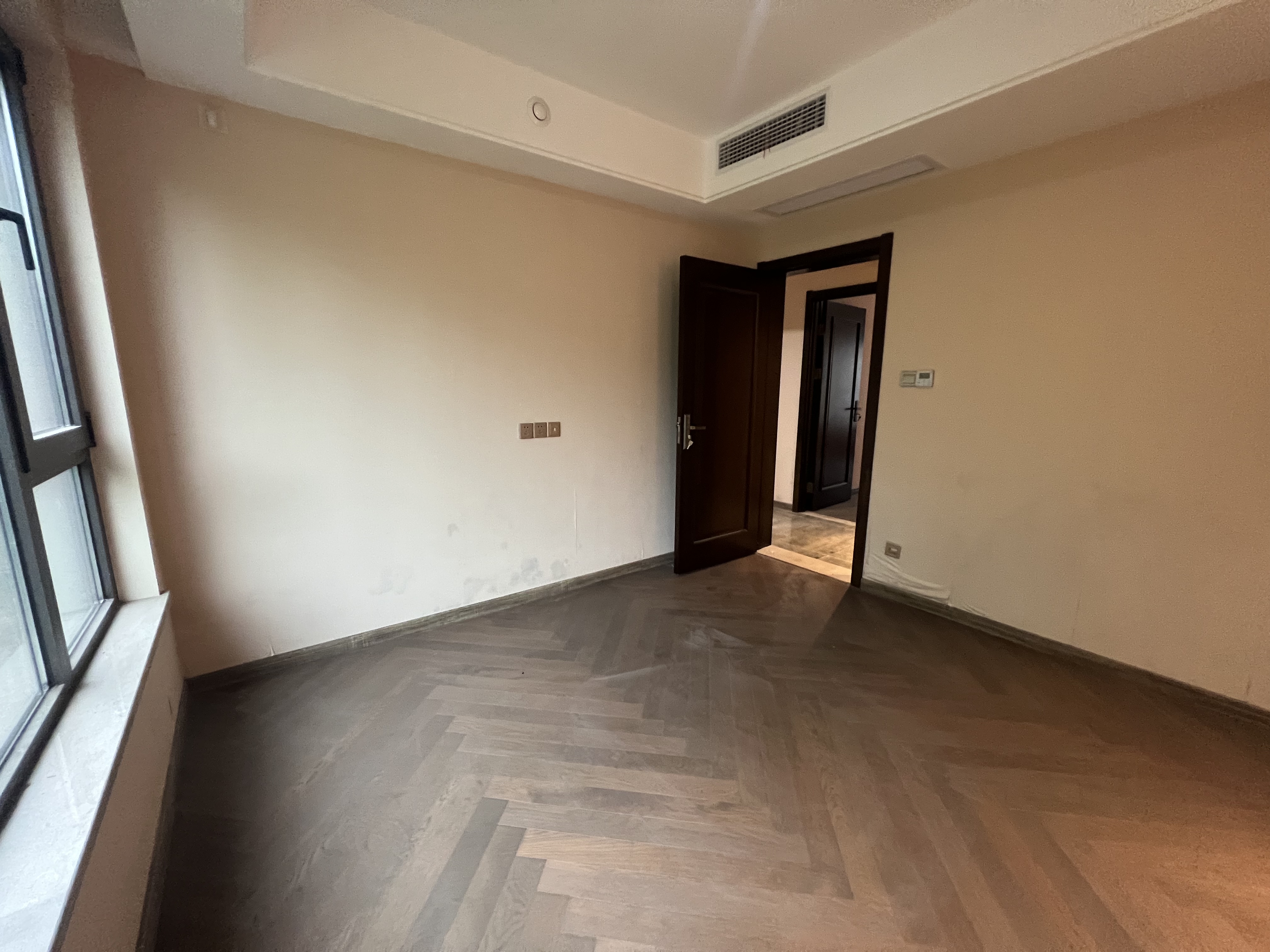 远创紫樾台 4室2厅2卫 169m&sup2;