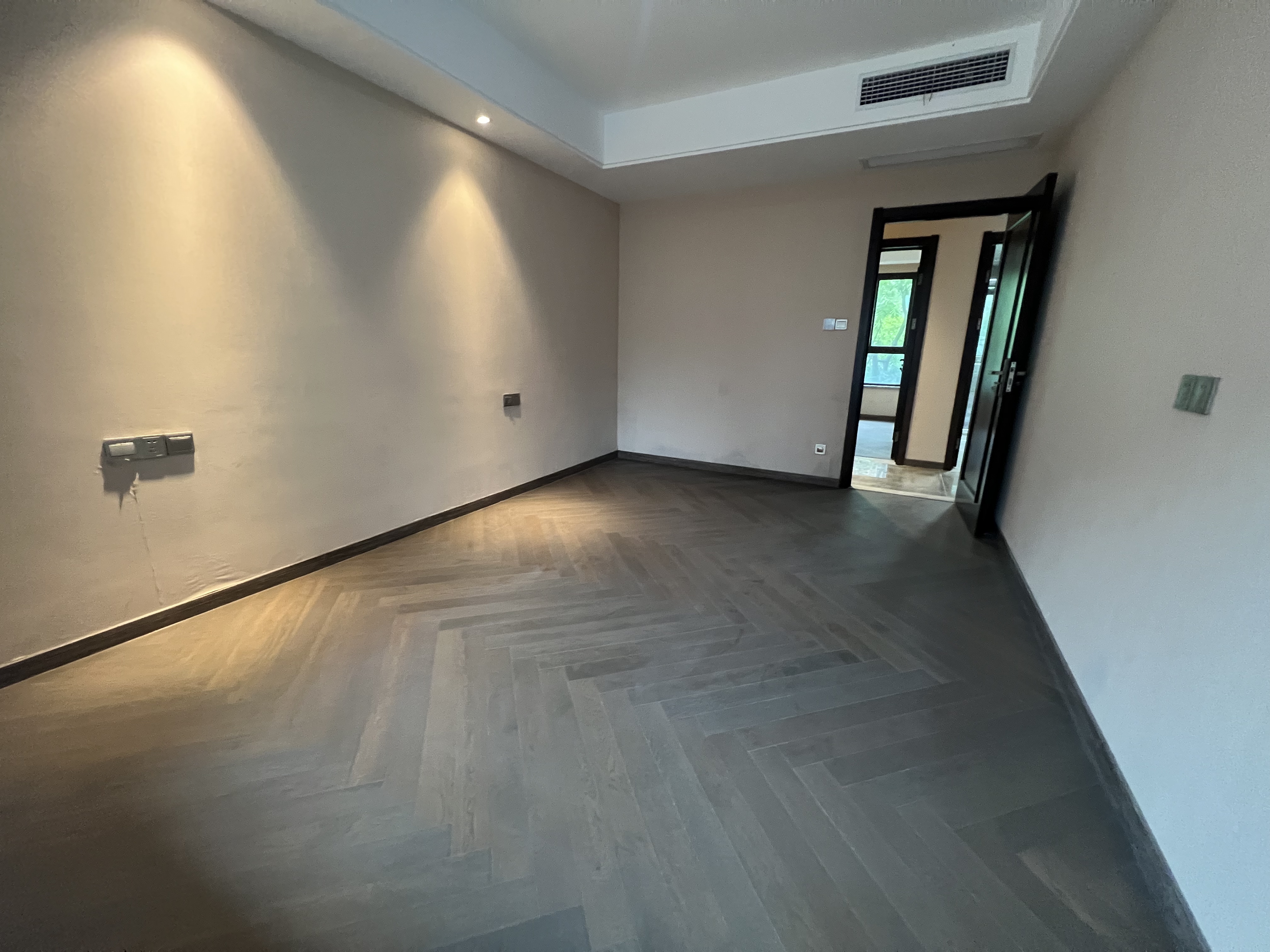 远创紫樾台 4室2厅2卫 169m&sup2;