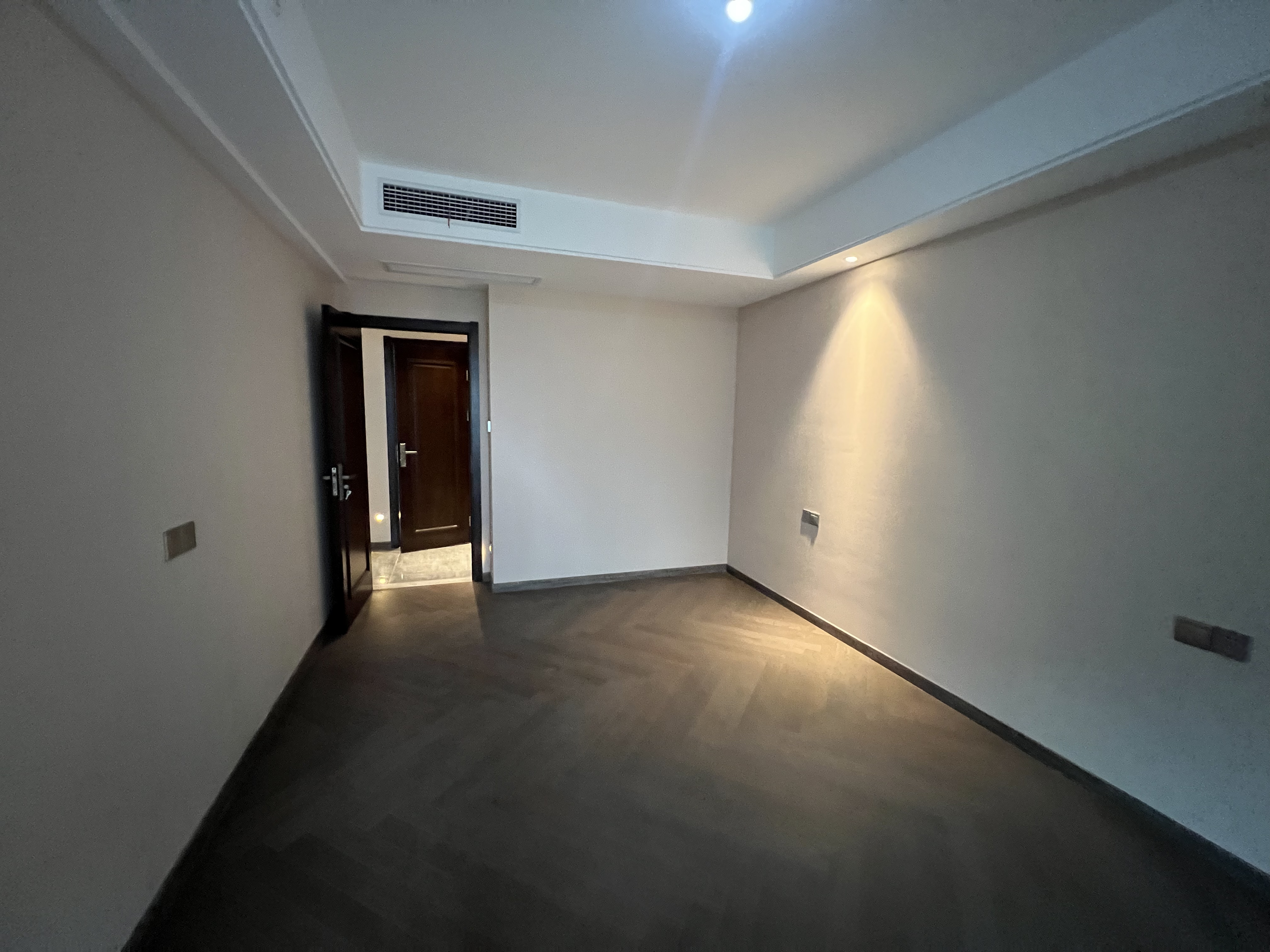 远创紫樾台 4室2厅2卫 169m&sup2;
