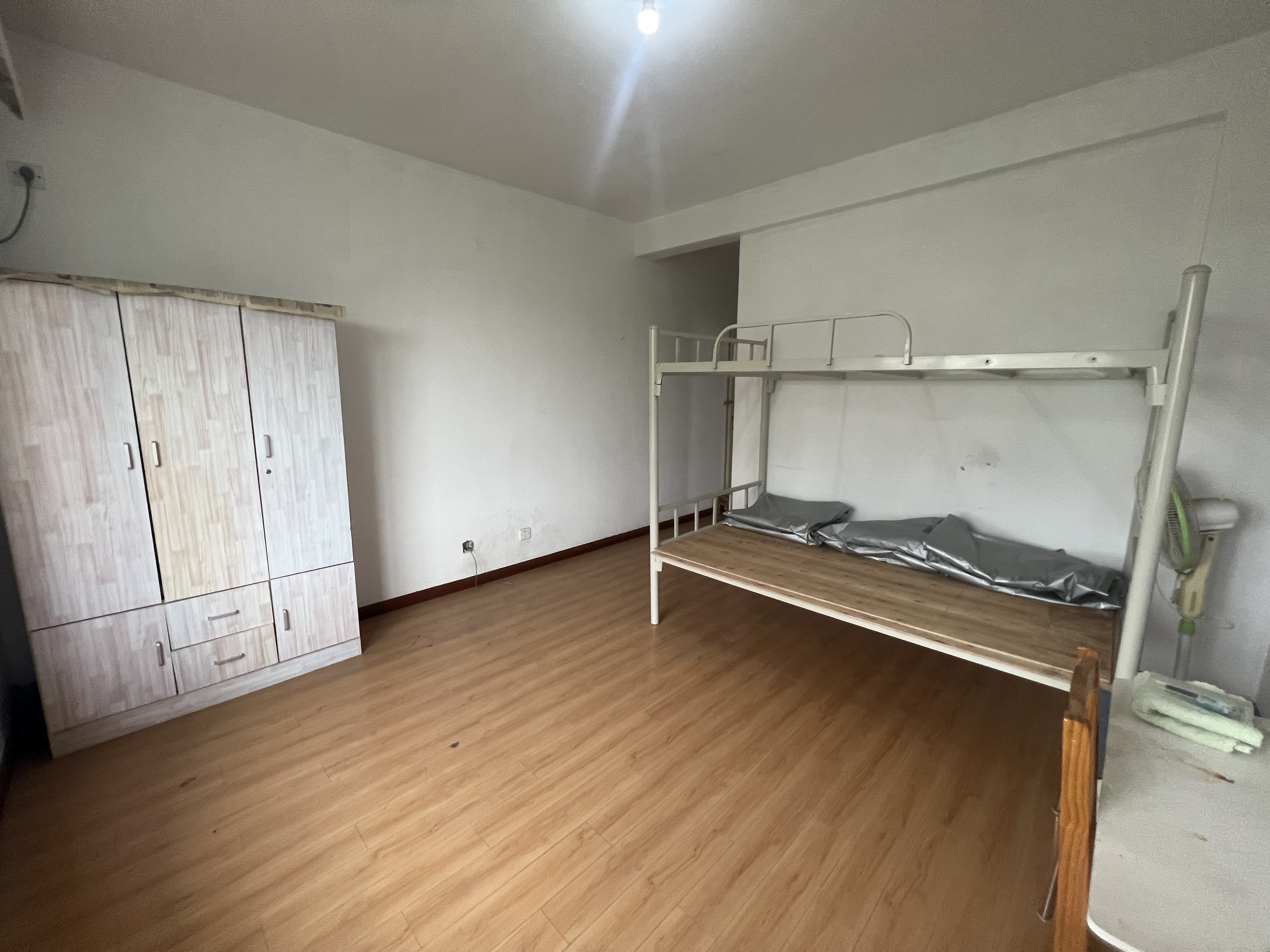 华强城一期 3室2厅2卫 131.93m&sup2;