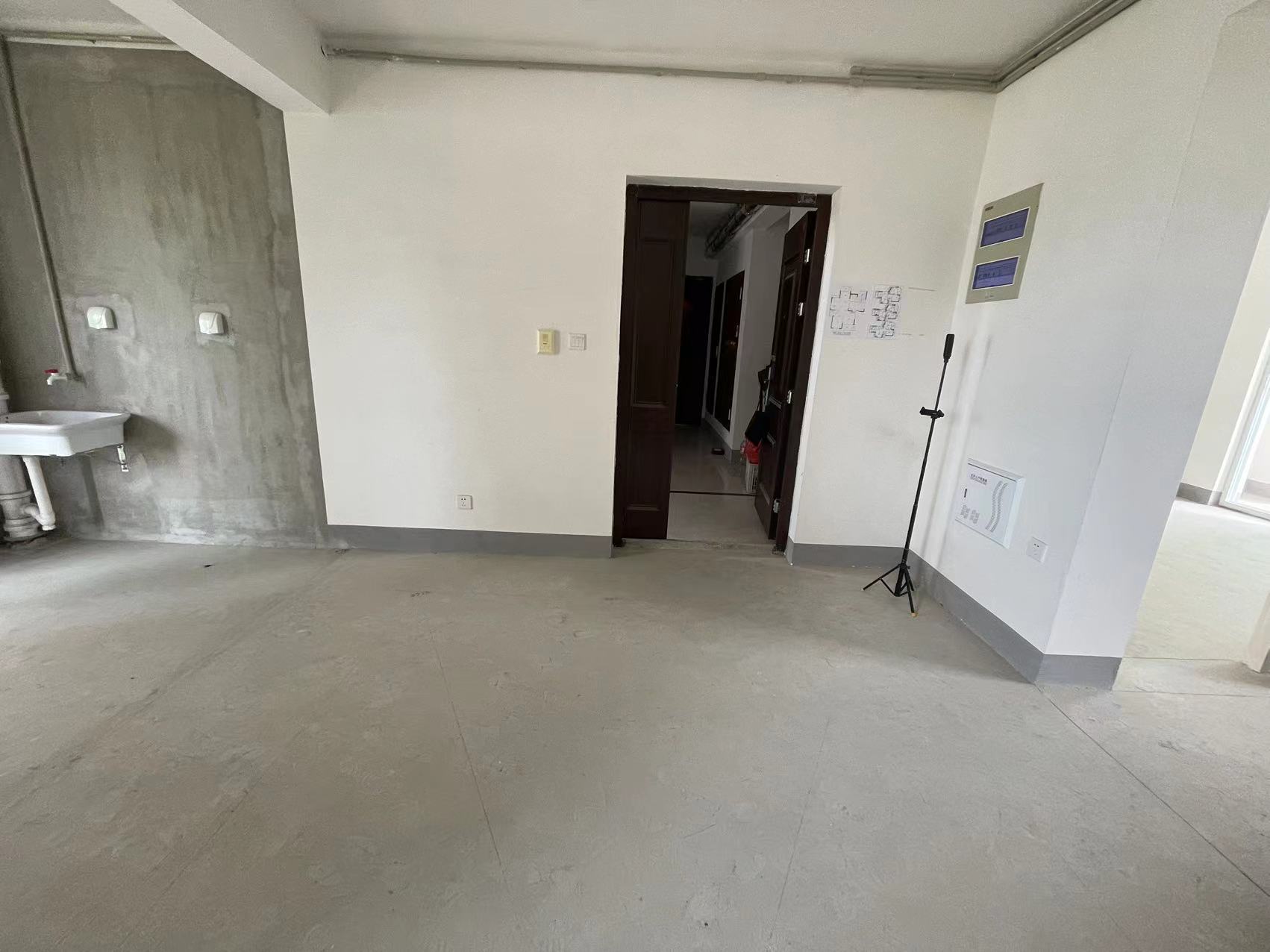 红星嘉苑 2室1厅1卫 86m²