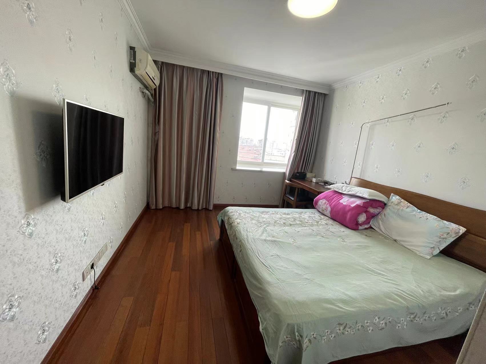 春晖花园 3室2厅2卫 140.21m&sup2;