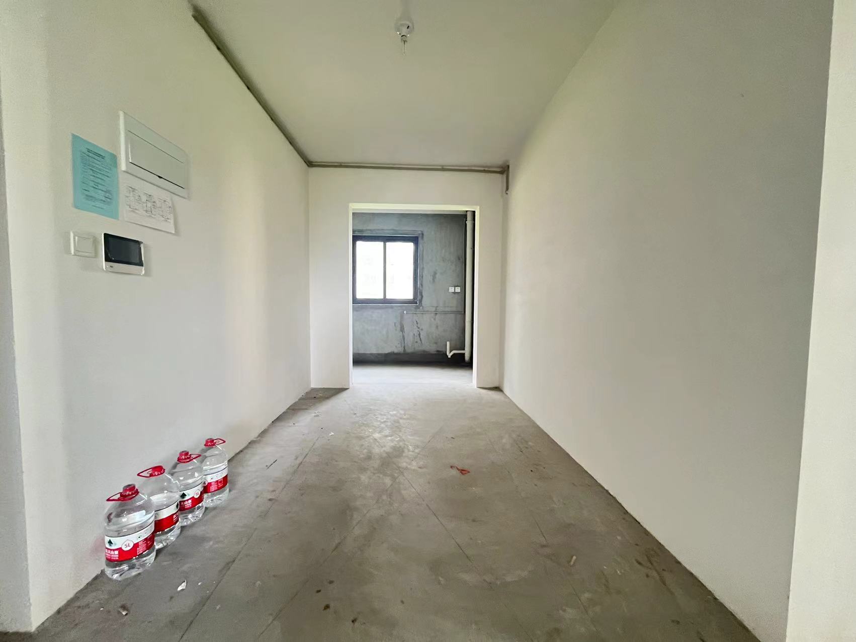 皇家花园北区 4室2厅2卫 143m²