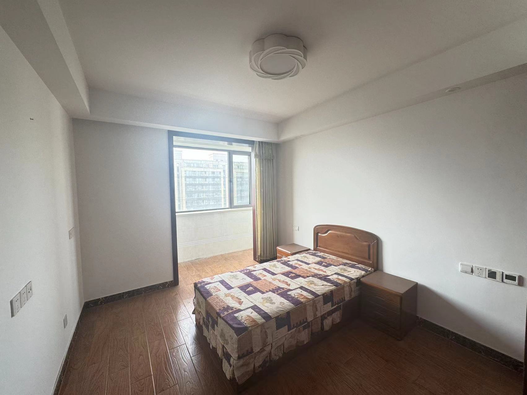 苏建名都城 3室2厅2卫 136.70m&sup2;