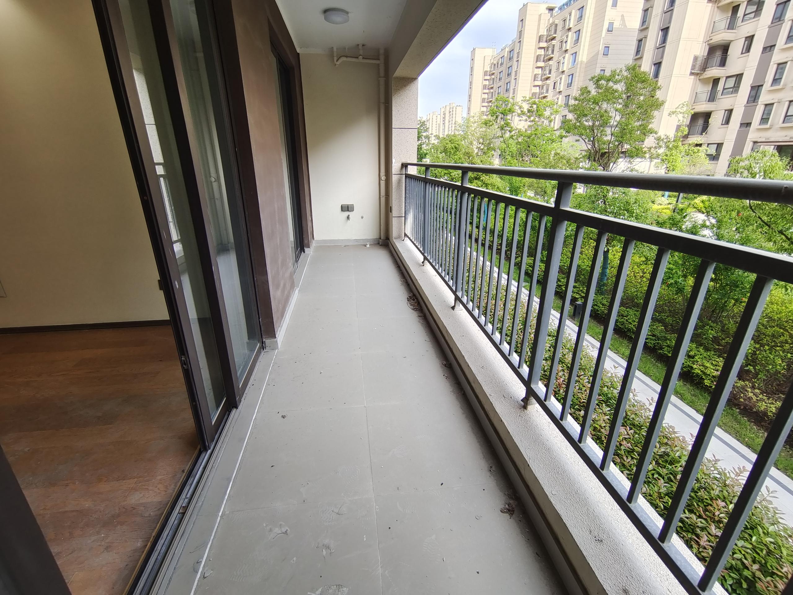 春风南岸东园 4室2厅2卫 122m&sup2;