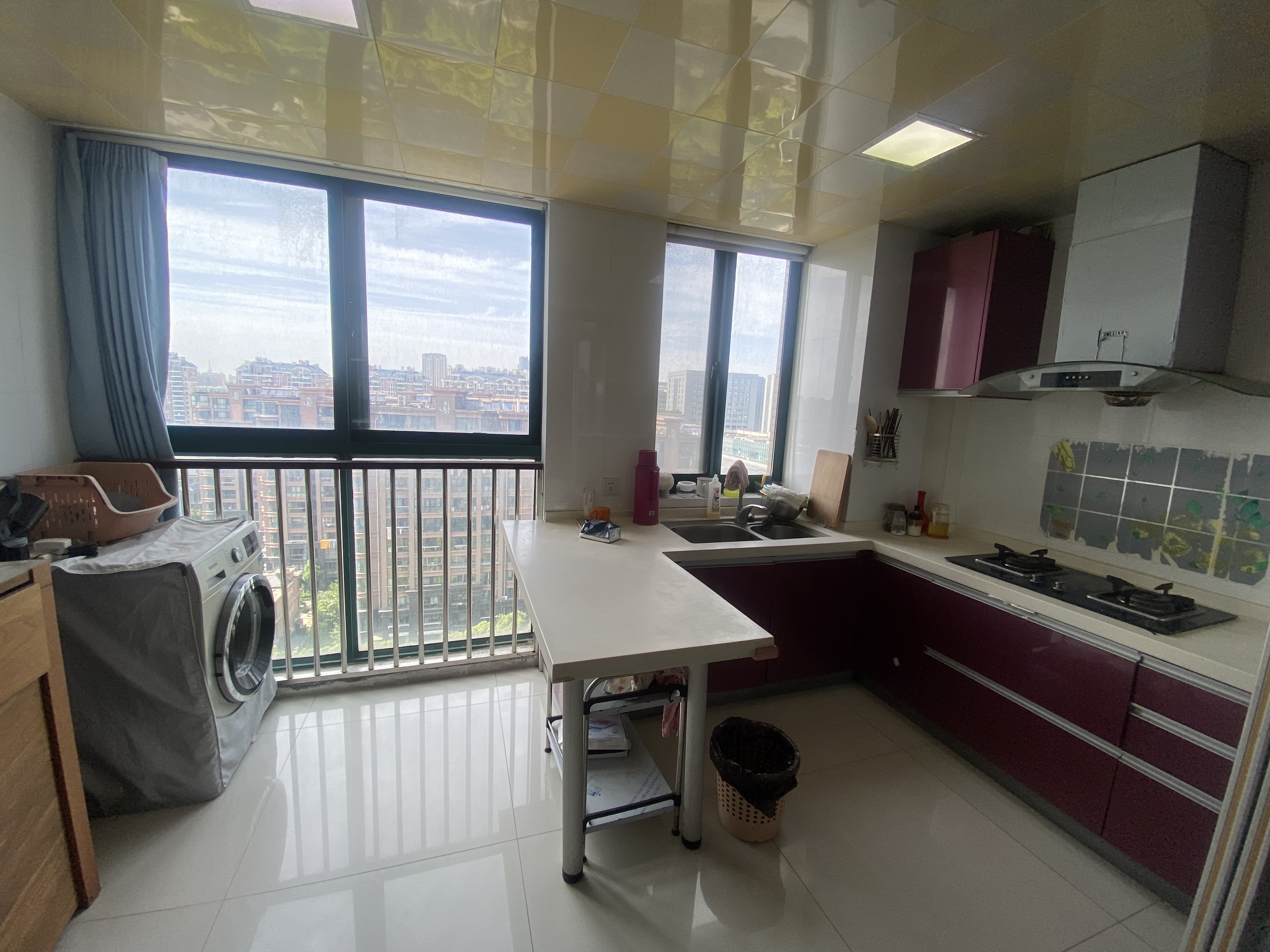 新城小区 3室2厅1卫 142.90m&sup2;