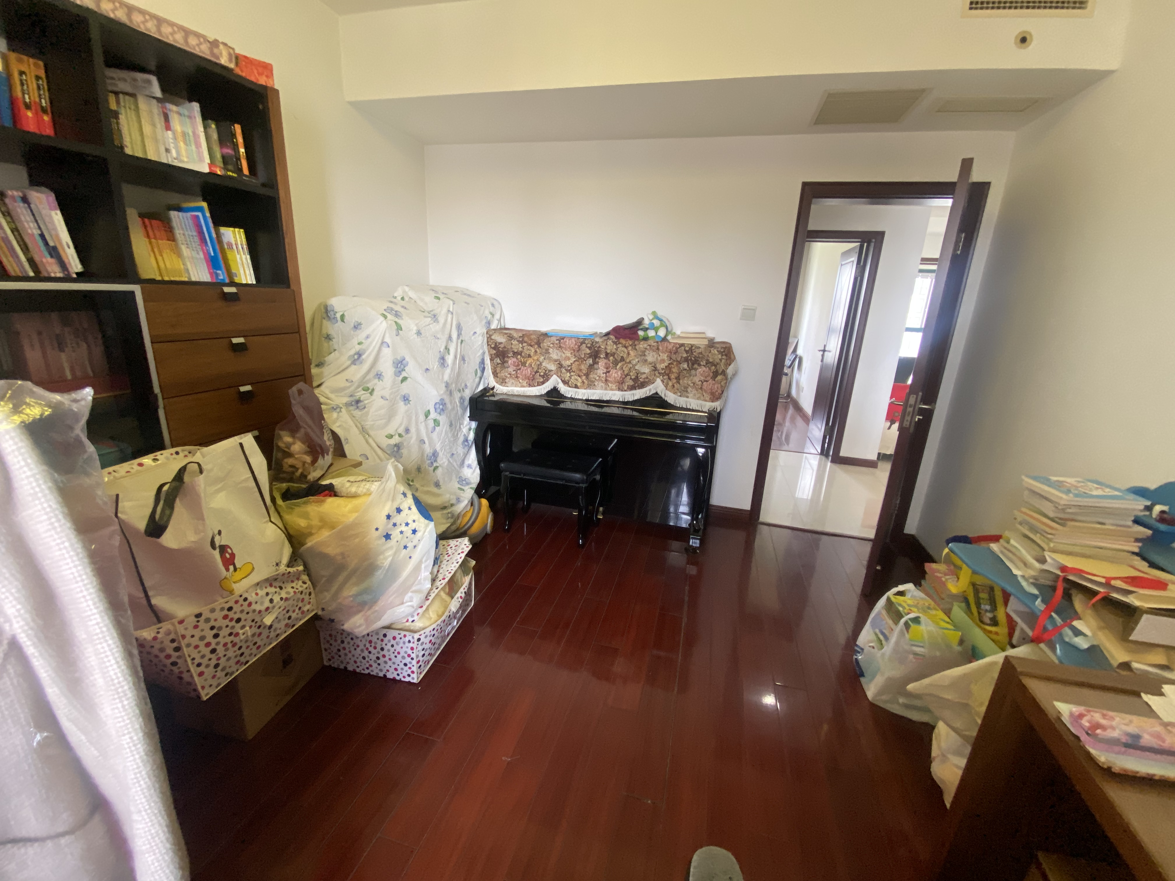 新城小区 3室2厅1卫 142.90m&sup2;