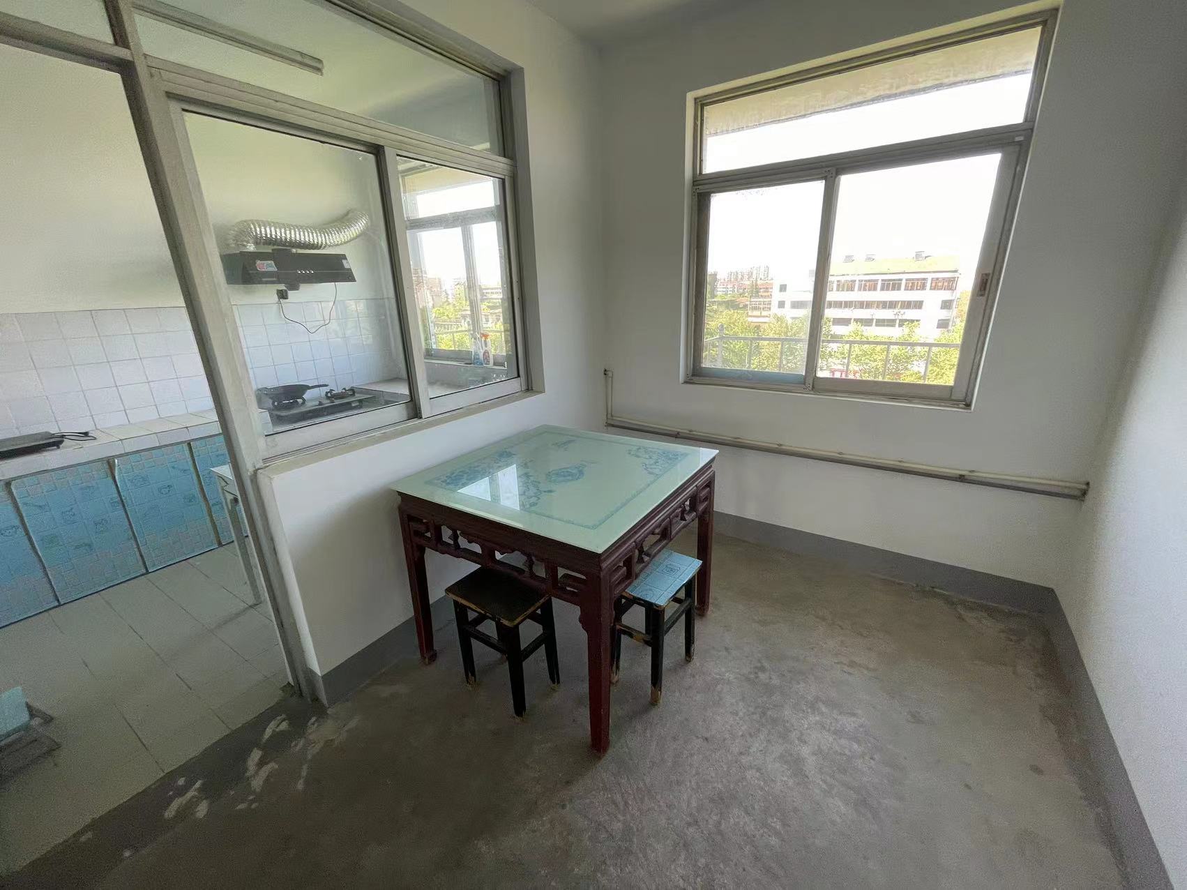 金和小区 3室2厅1卫 101m&sup2;