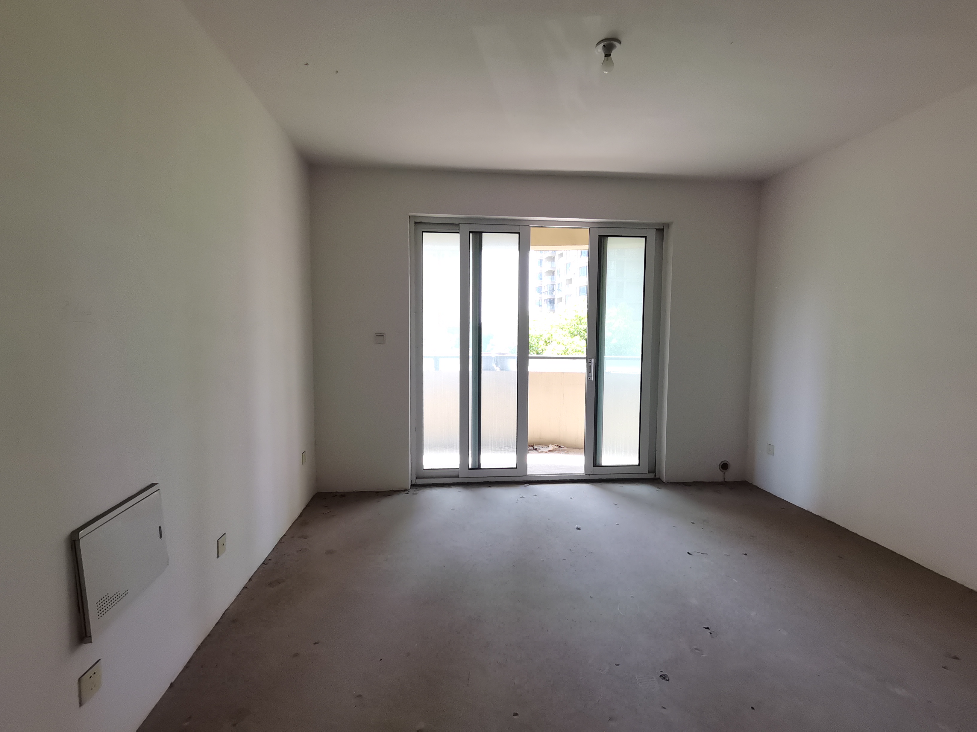 富都豪园 3室2厅2卫 127.9m²