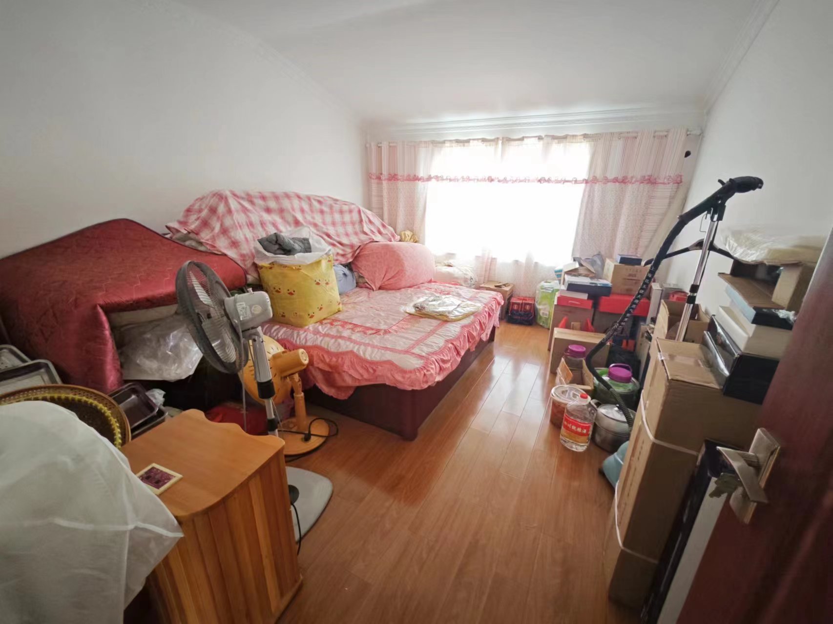 滨江花园 1室0厅0卫 212.00m&sup2;