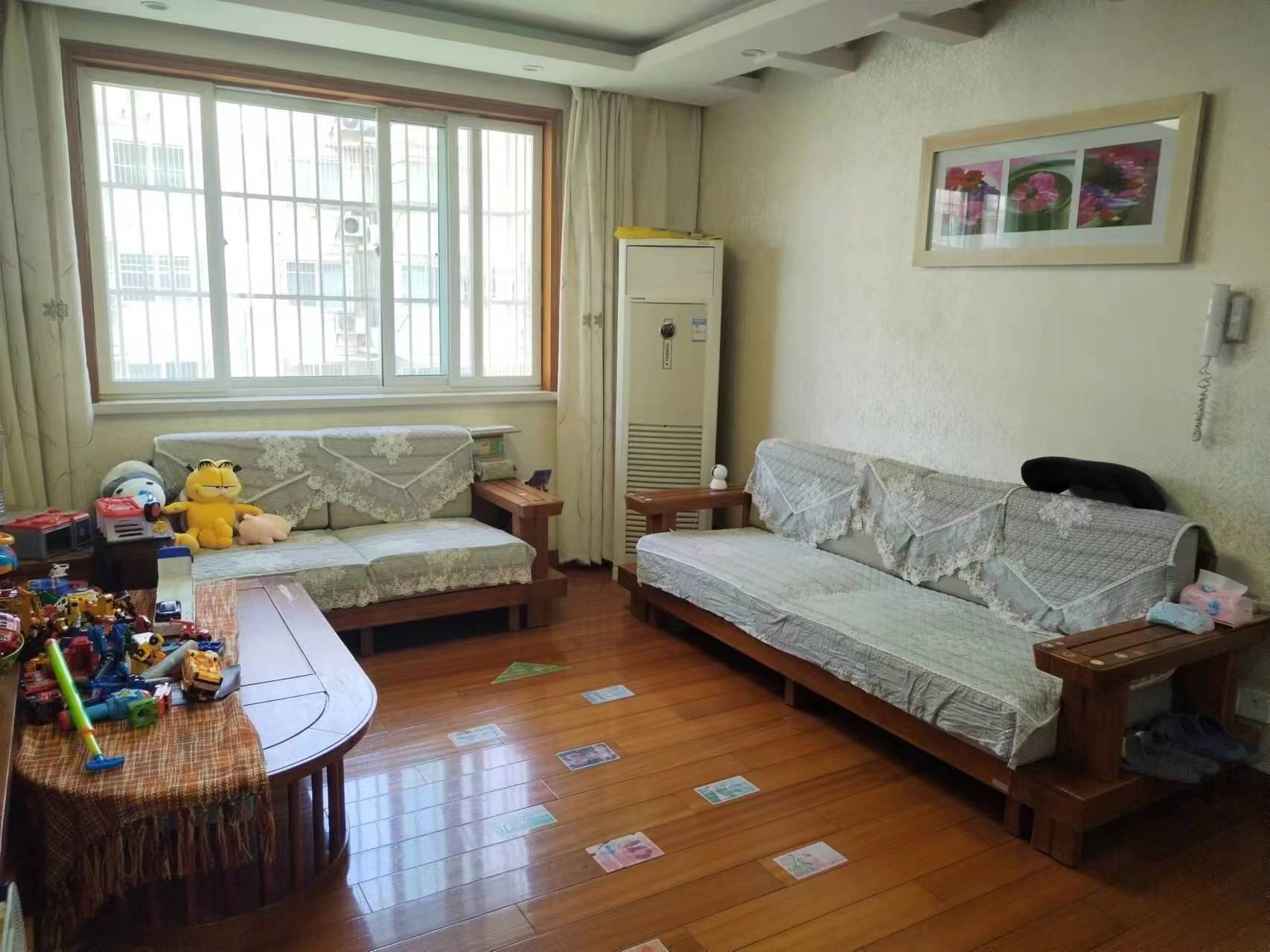 紫东花苑 3室2厅1卫 125.91m&sup2;
