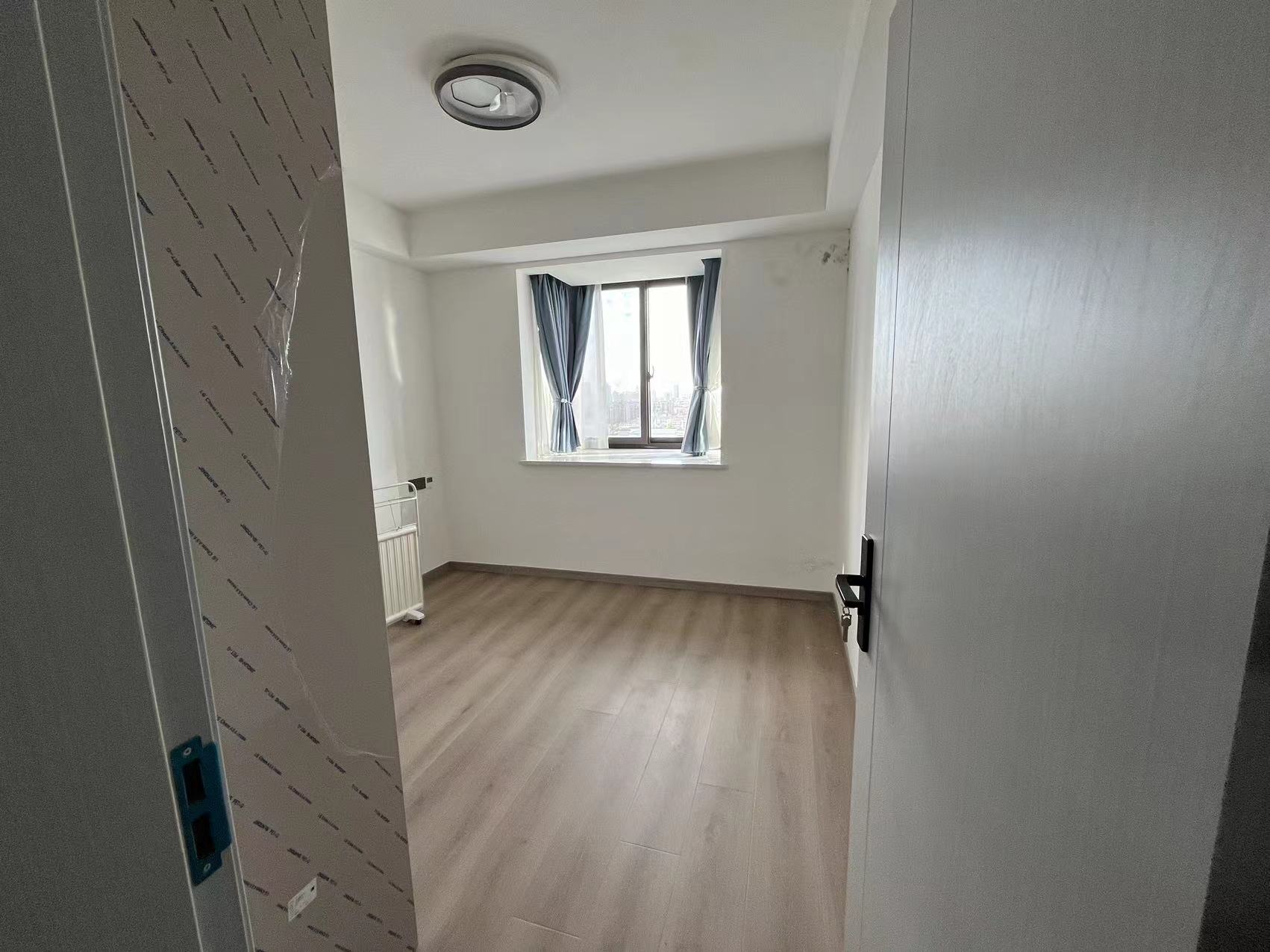 颐景苑 4室2厅2卫 93m&sup2;