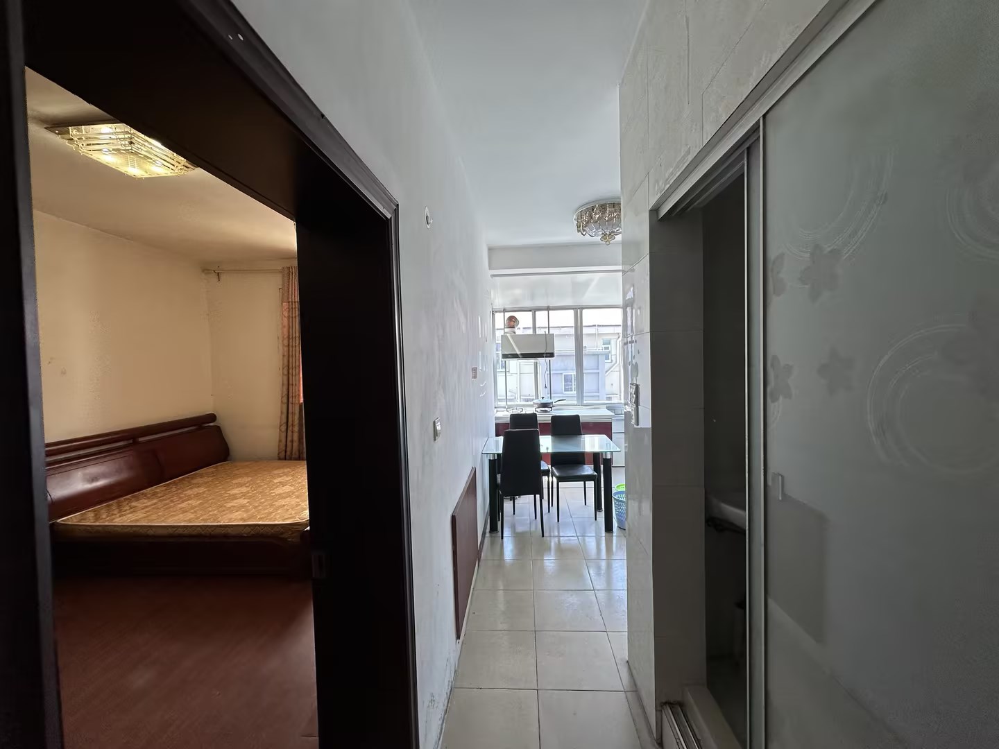 易家桥新村 1室1厅1卫 56.00m²