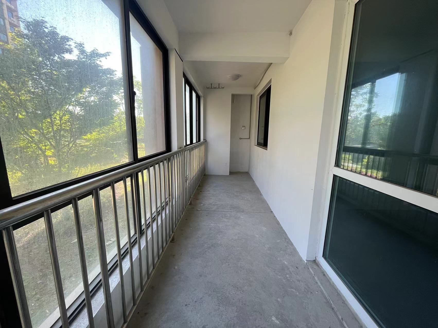 光明嘉苑 3室2厅2卫 135m&sup2;