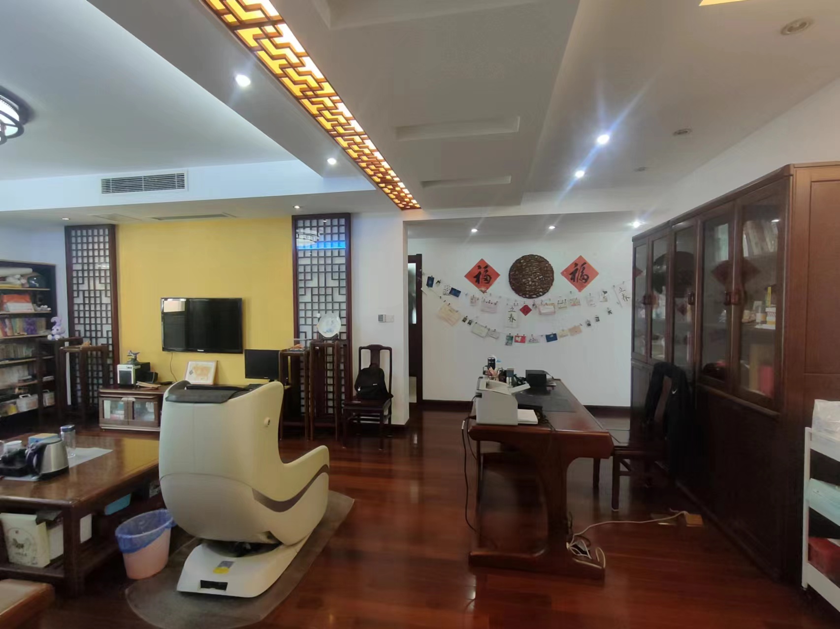 中南世纪城北区 3室2厅1卫 158m²
