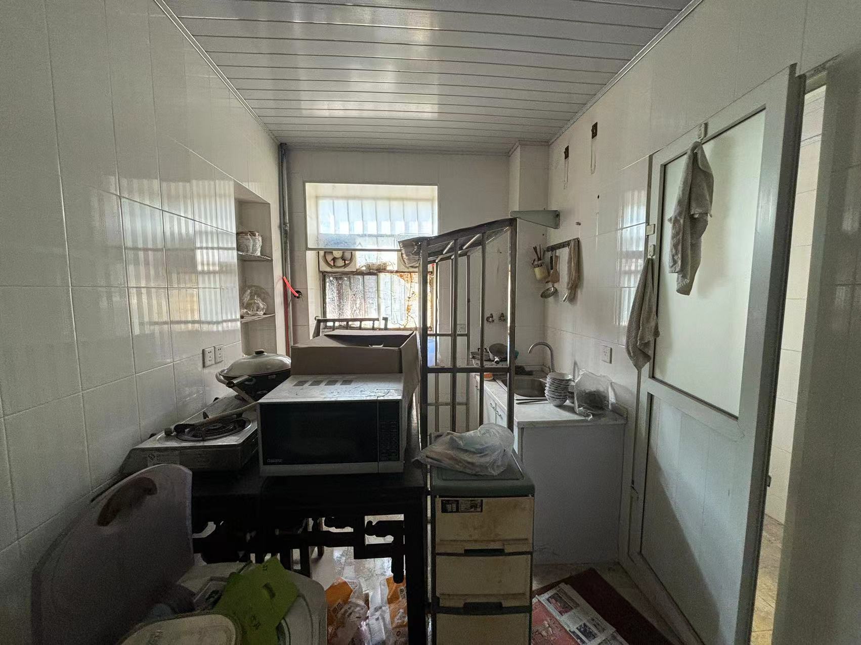 易家桥新村 2室1厅1卫 55m&sup2;