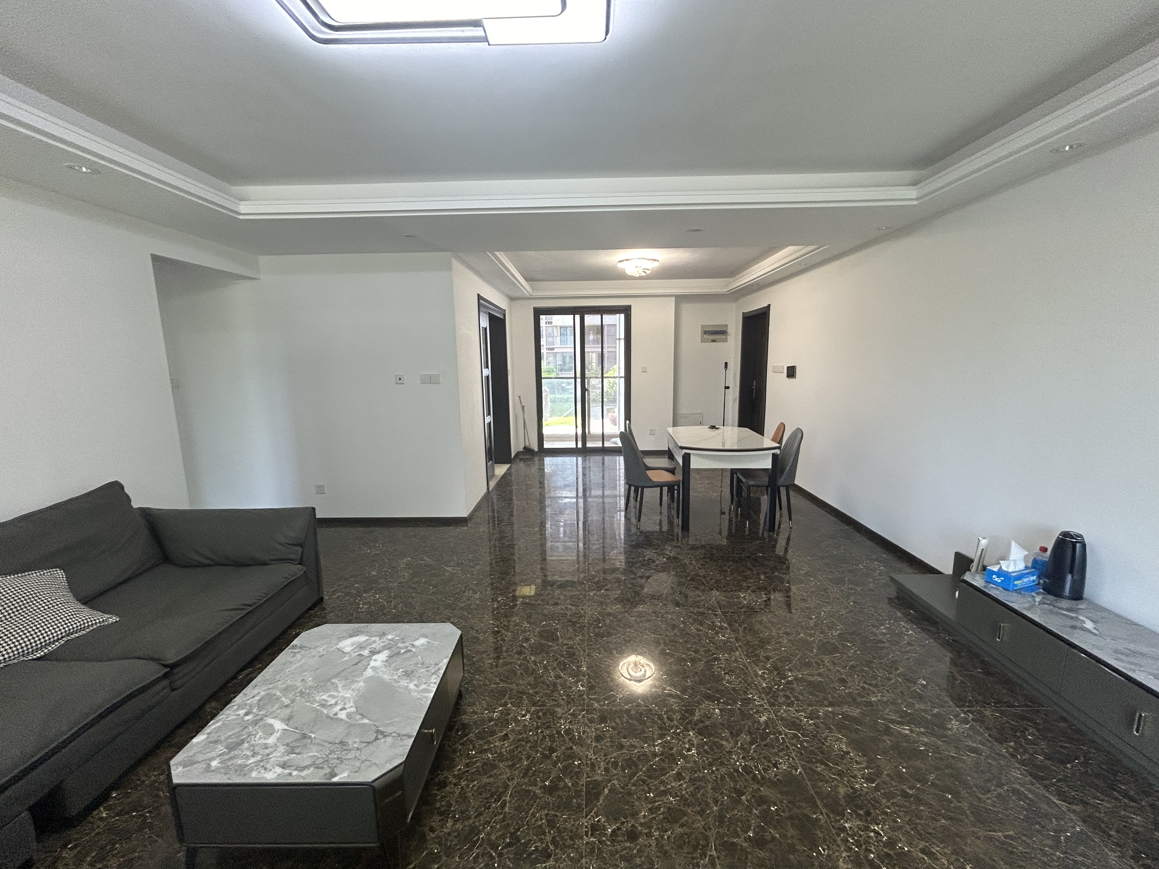 云樾东方 3室2厅2卫 125m²