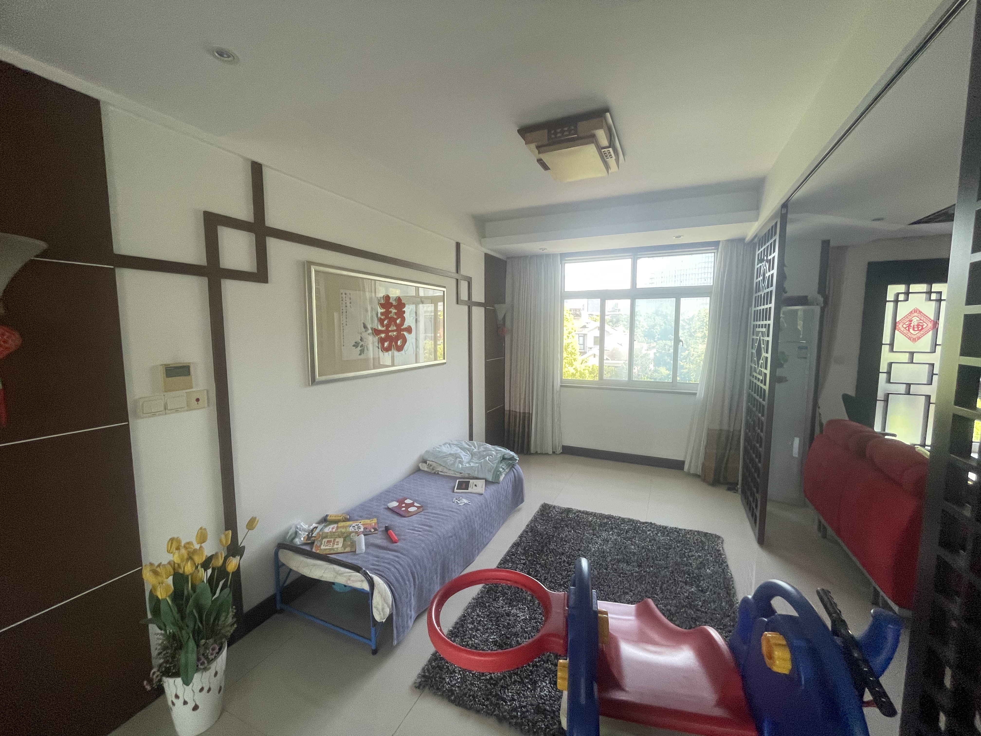 凤凰莱茵苑 5室2厅3卫 247.00m&sup2;
