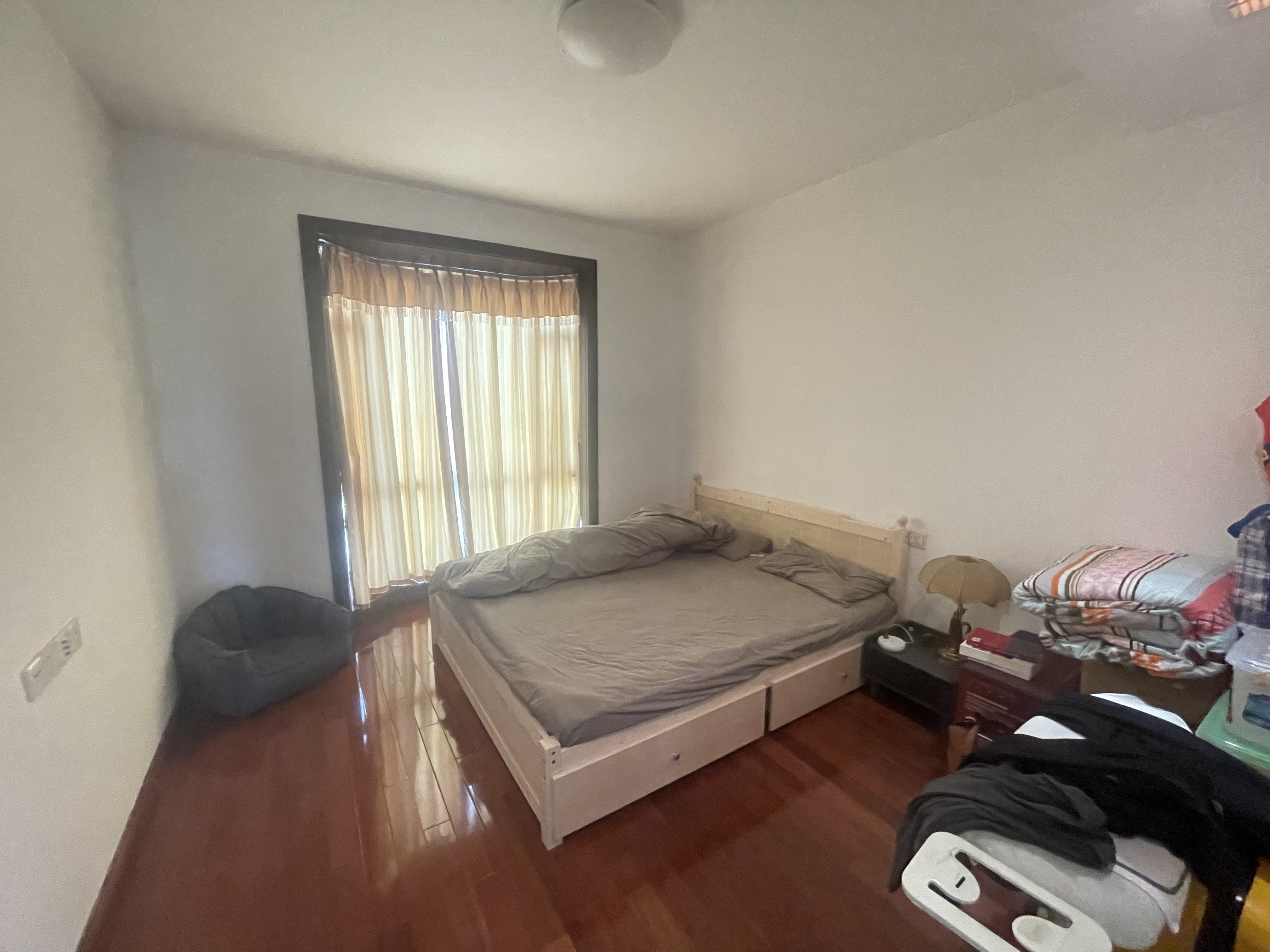 凤凰莱茵苑 5室2厅3卫 247.00m&sup2;