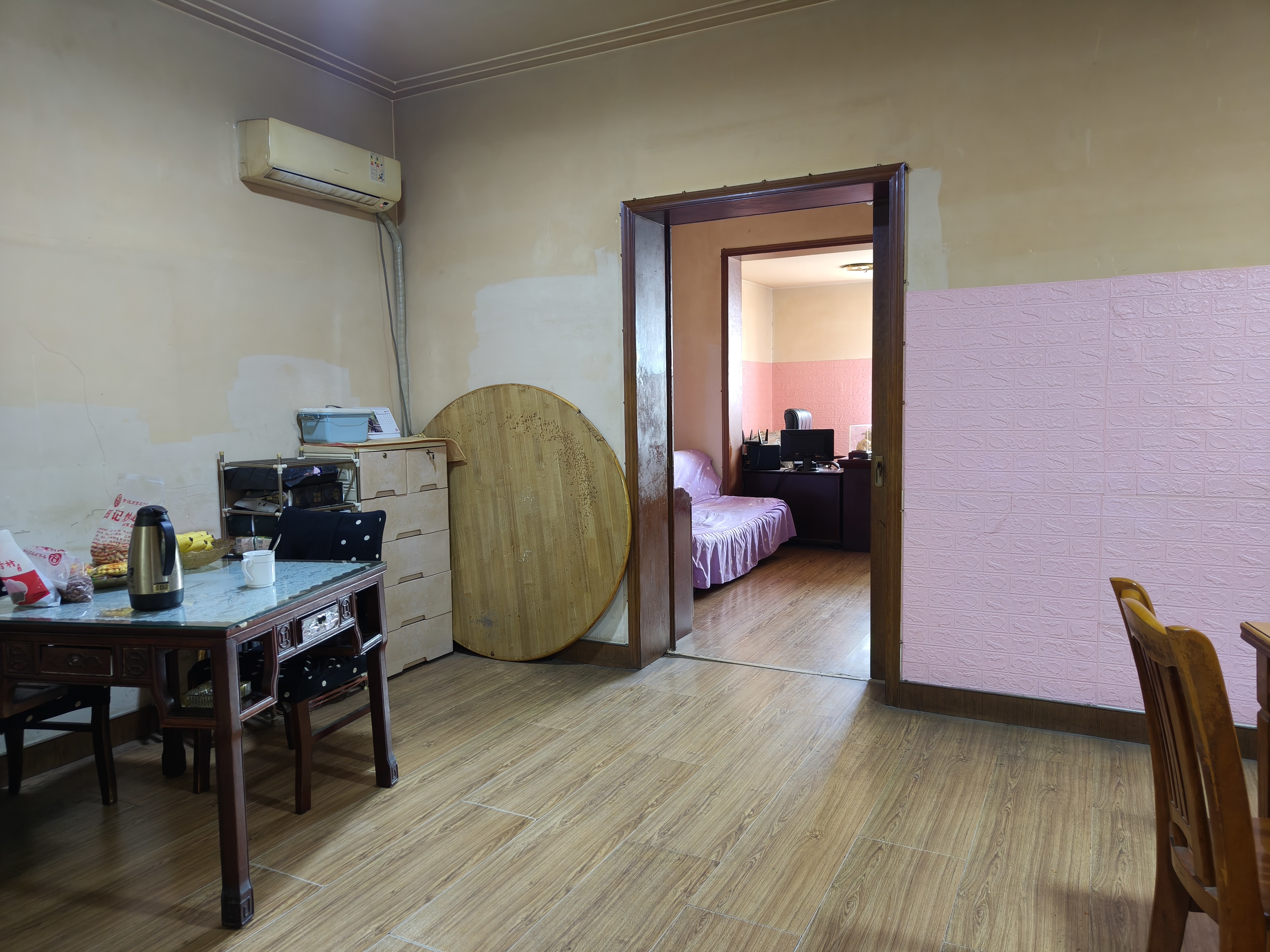 王府大厦 2室2厅1卫 101.2m&sup2;
