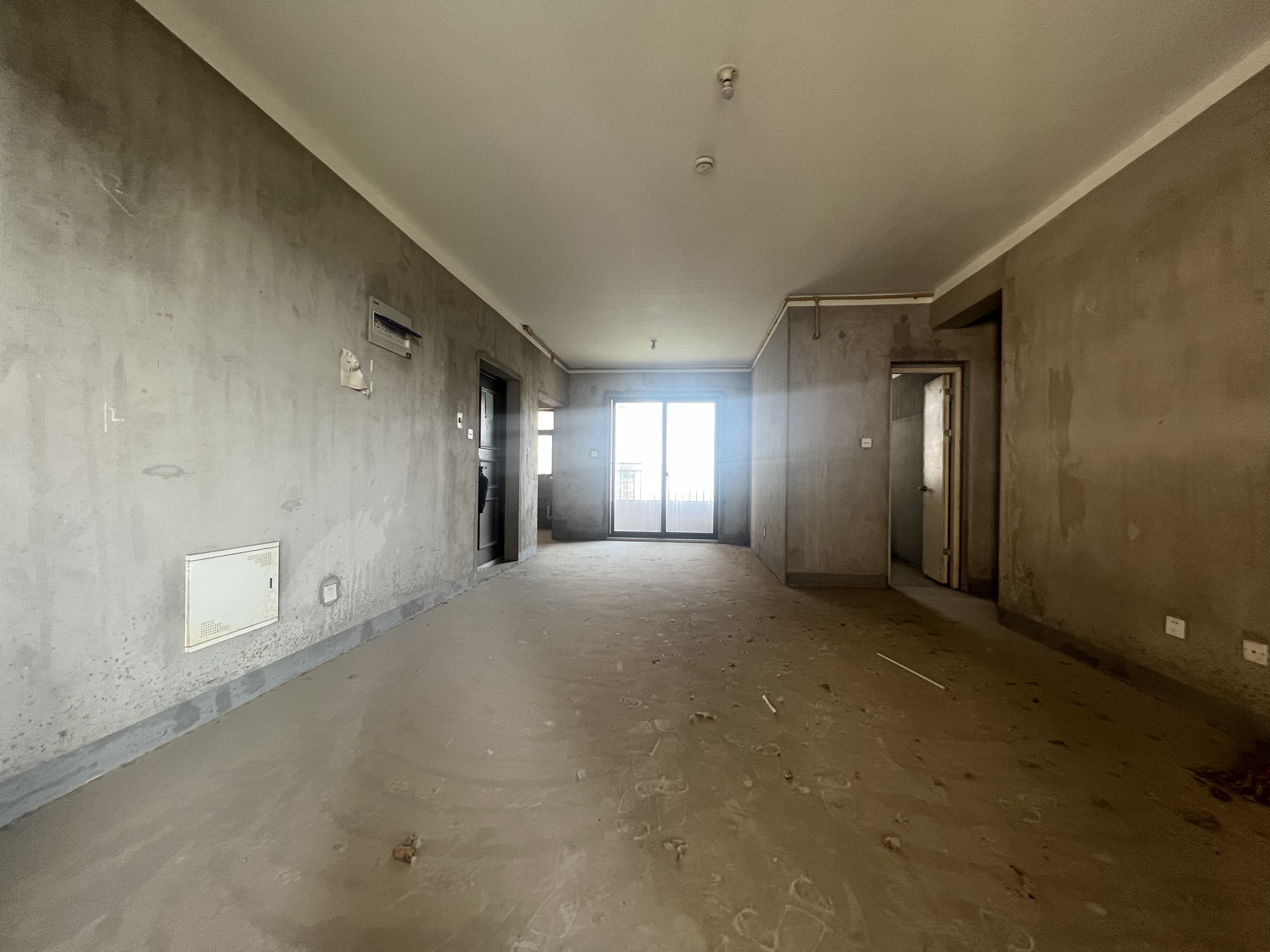 华强城 4室2厅2卫 146m²